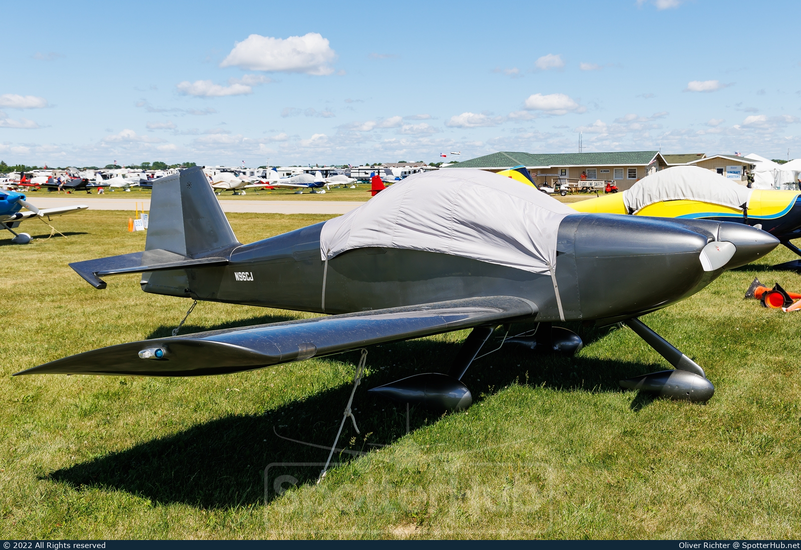 Photo of N96CJ - Vans RV-6A operated by Private