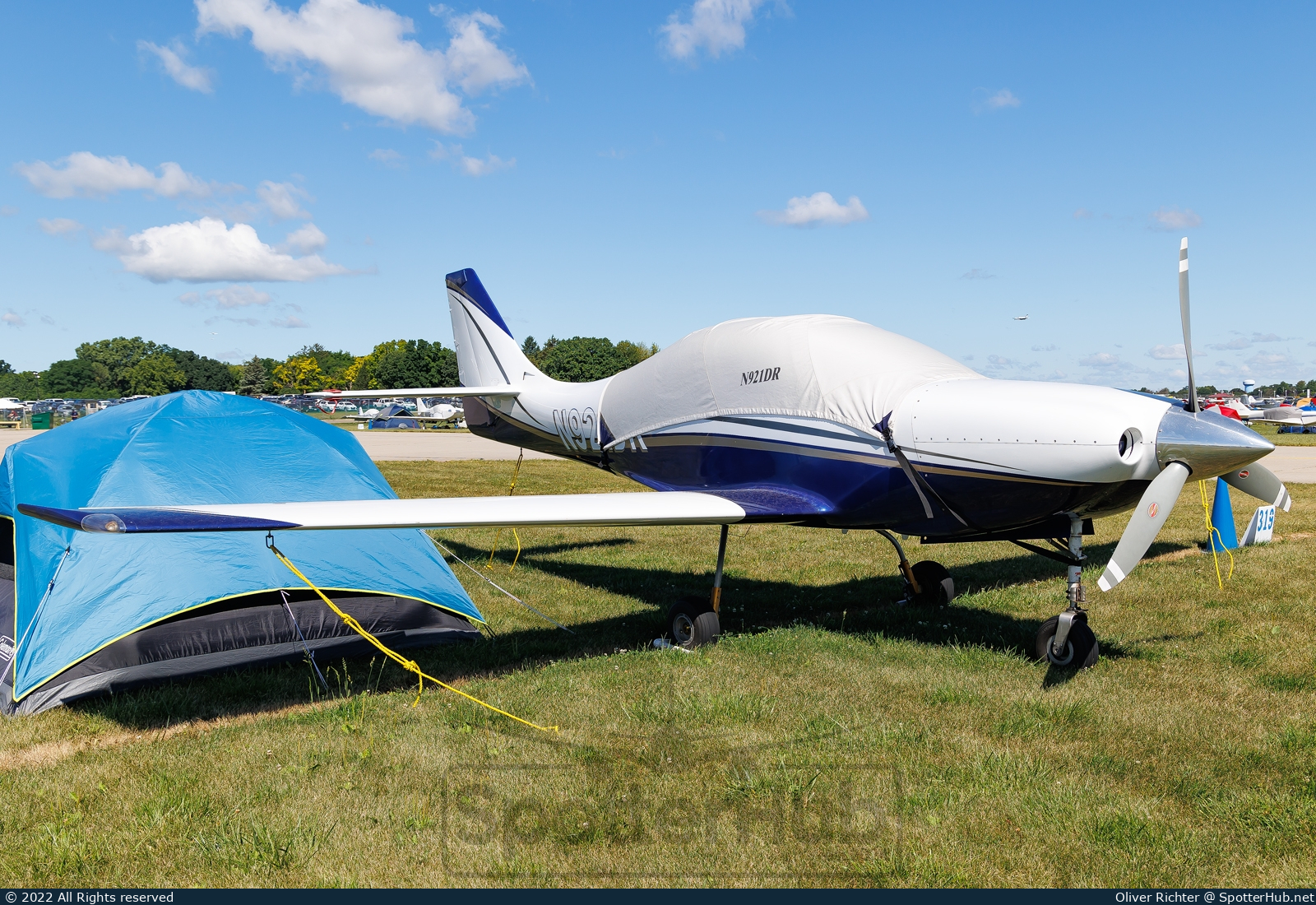 Photo of N921DR - Lancair IV operated by Private
