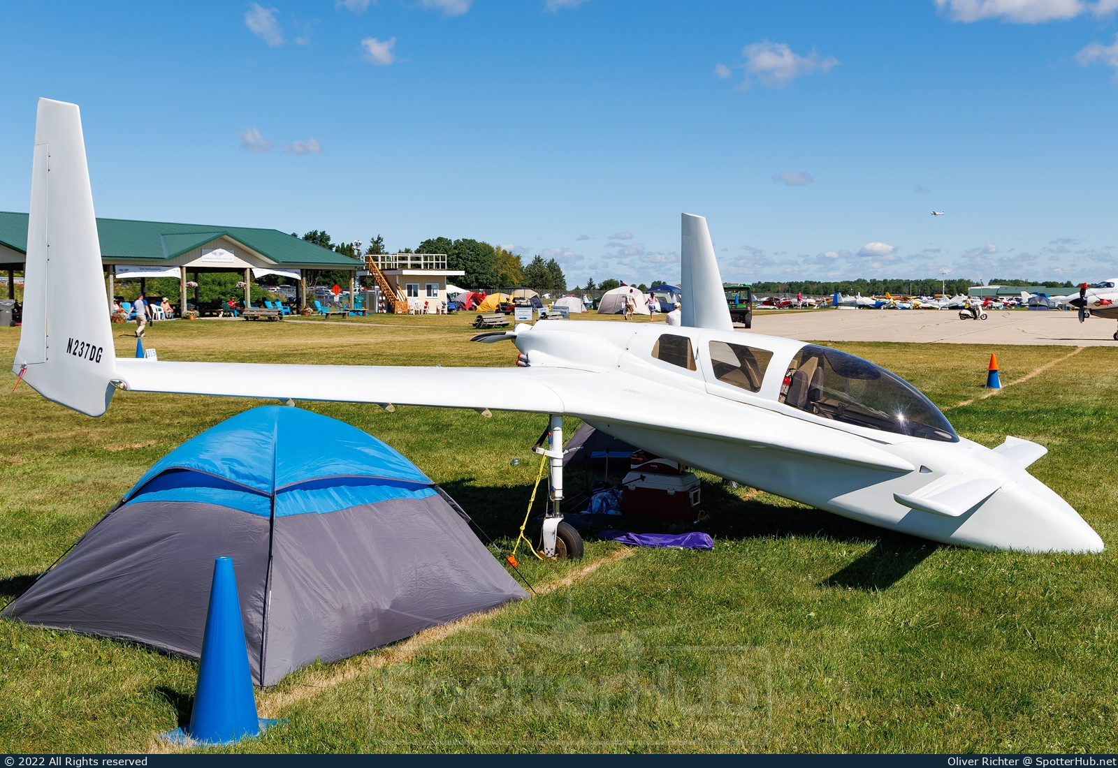 Photo of N237DG - Cozy Mark IV operated by Private