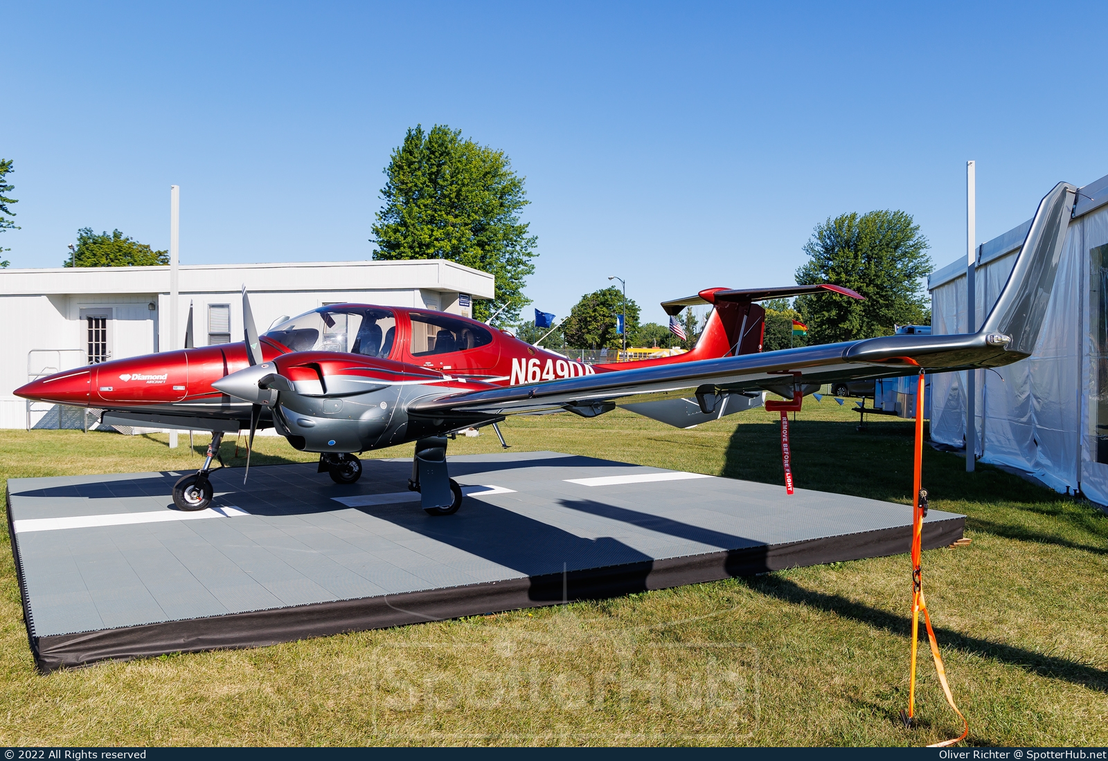 Photo of N649DA - Diamond DA42-VI Twin Star operated by Diamond Aircraft