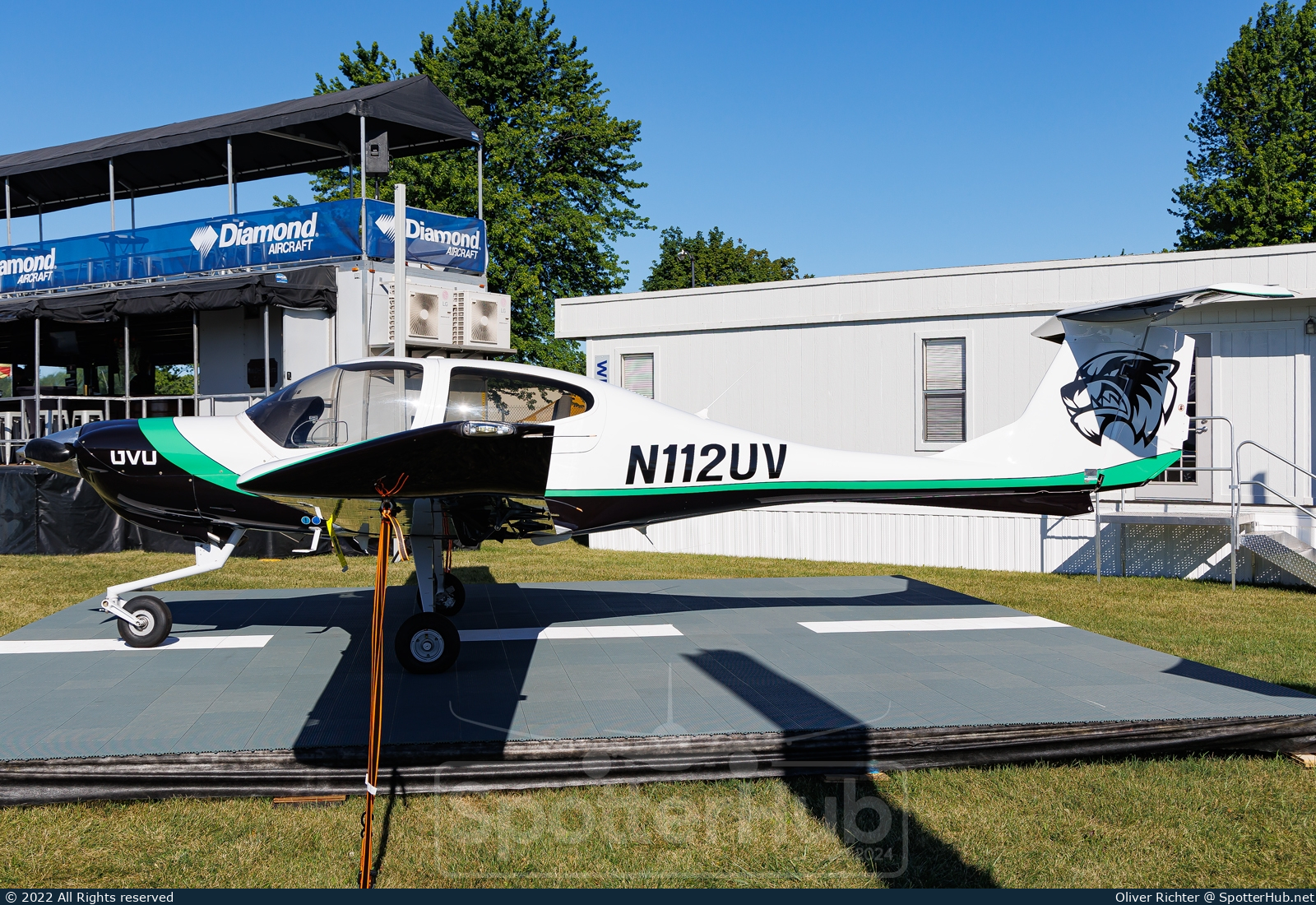 Photo of N112UV - Diamond DA40 NG Diamond Star operated by Utah Valley University