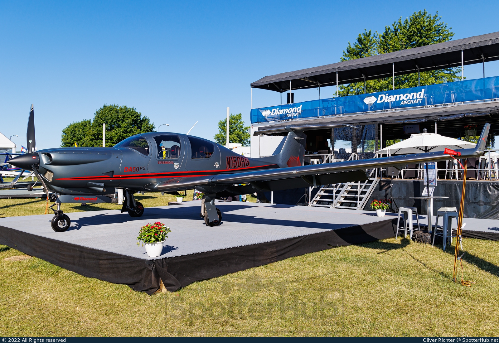 Photo of N150RG - Diamond DA50 RG operated by Diamond Aircraft