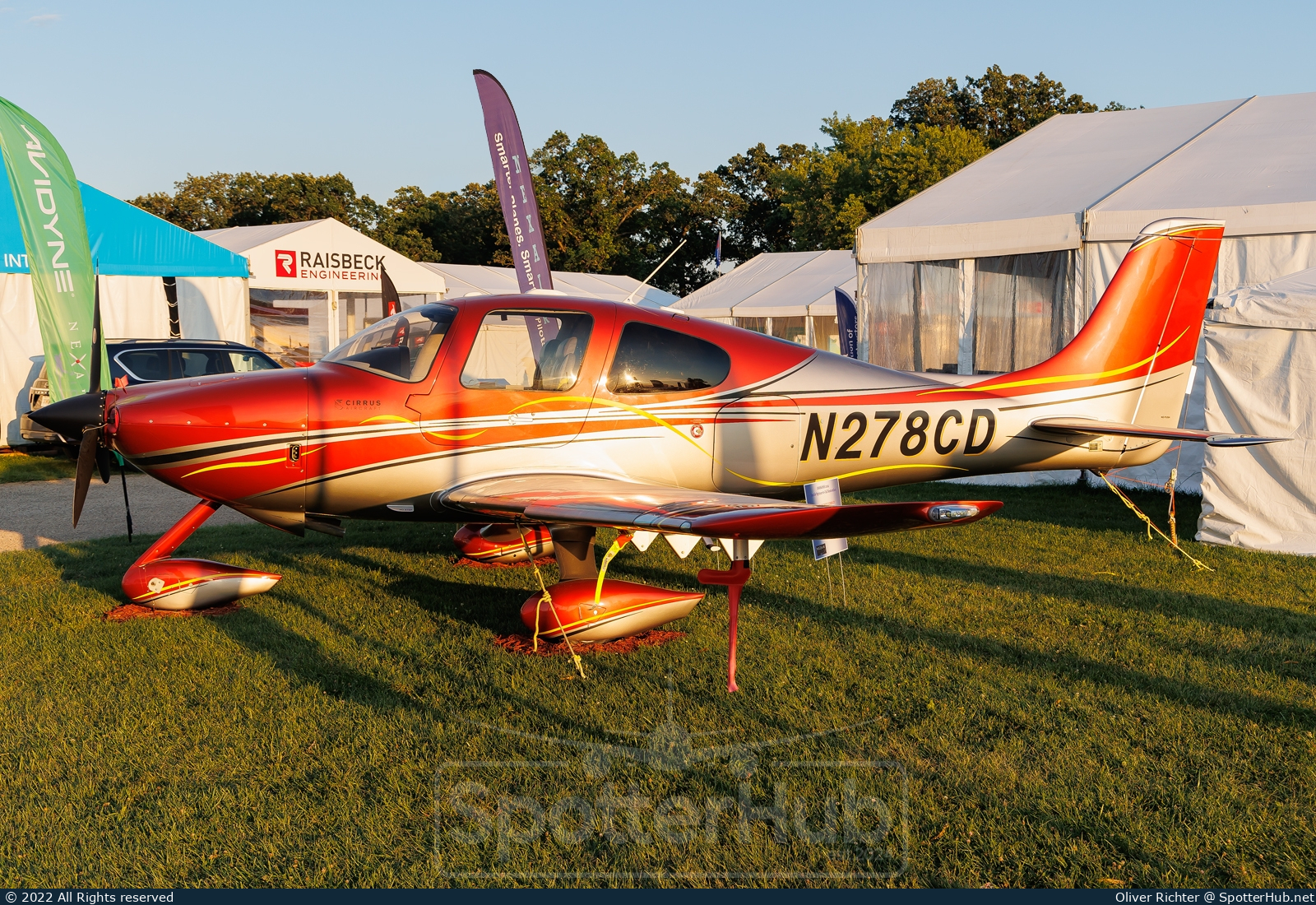 Photo of N278CD - Cirrus SR22 G1 operated by Private
