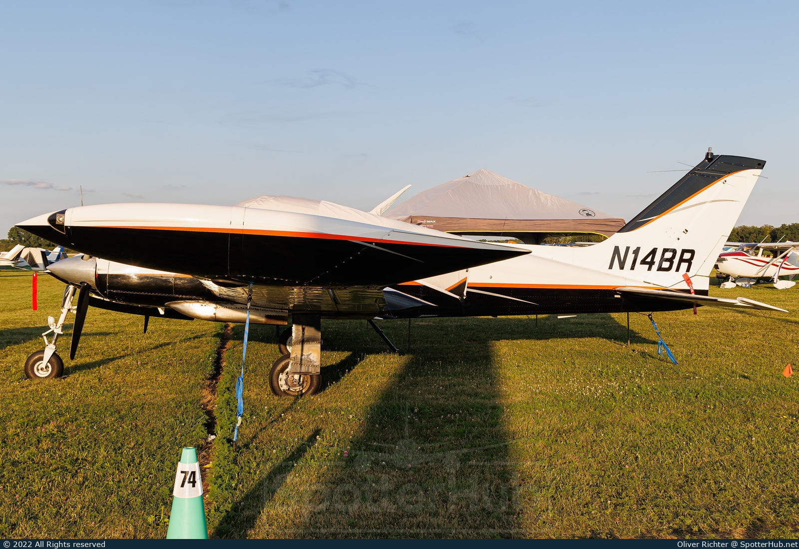 Photo of N14BR - Cessna 310K operated by Private