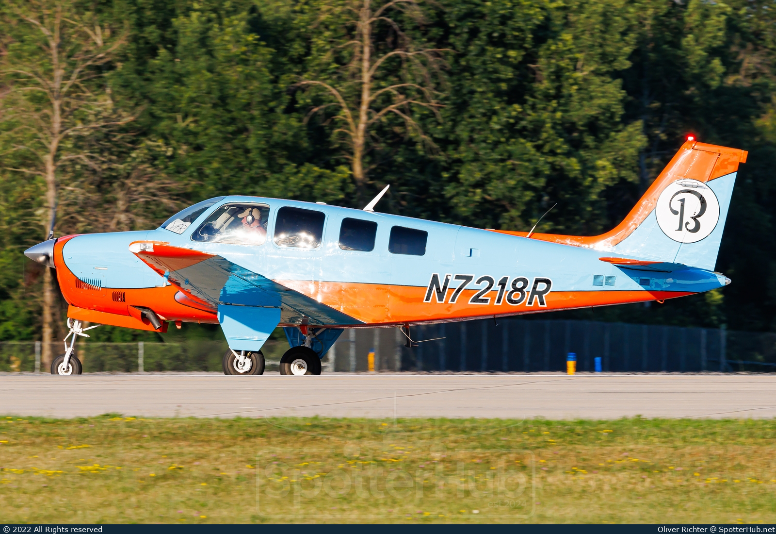 Photo of N7218R - Beechcraft A36 Bonanza operated by Private