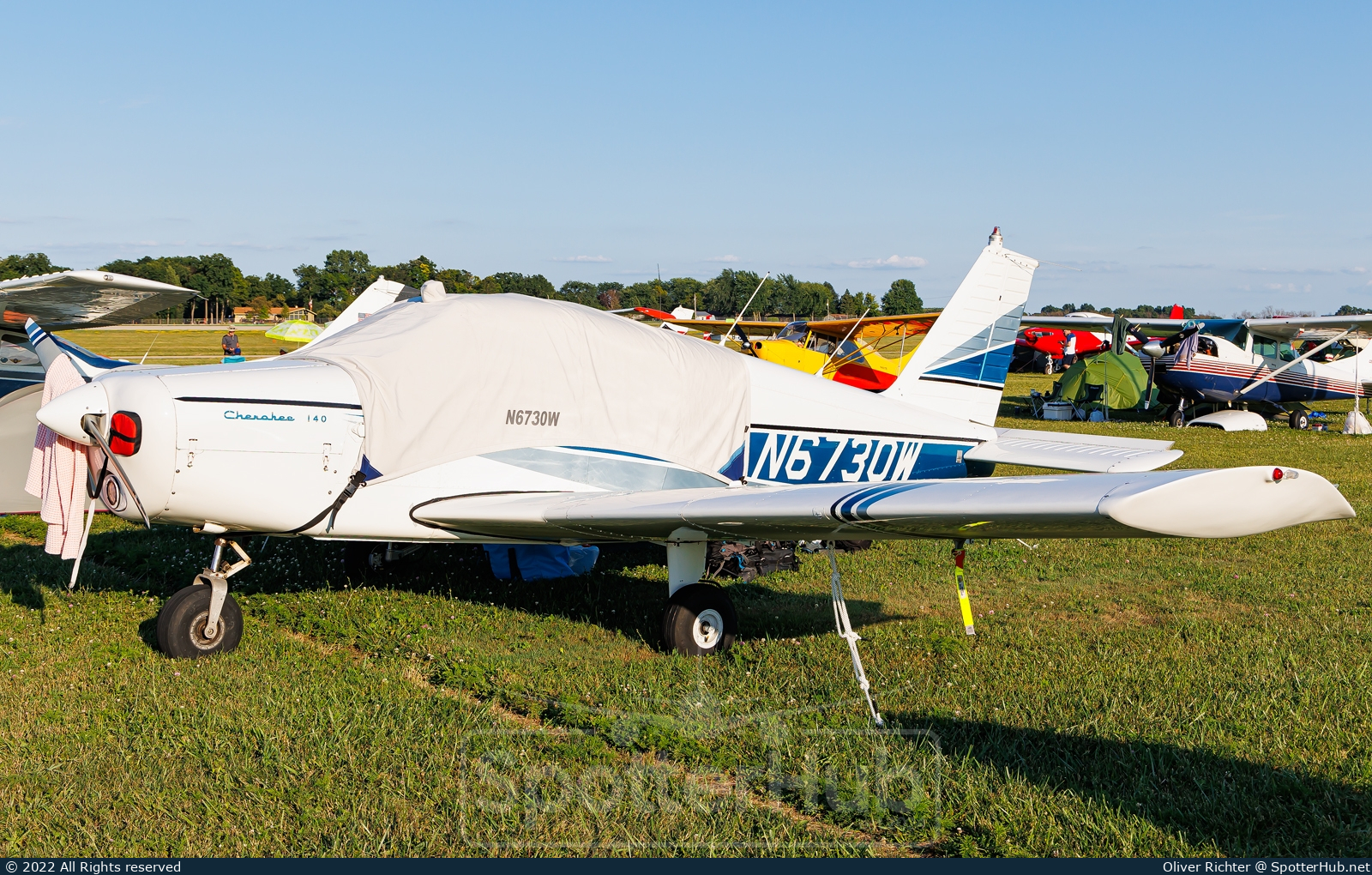 Photo of N6730W - Piper PA-28-140 Cherokee operated by Private