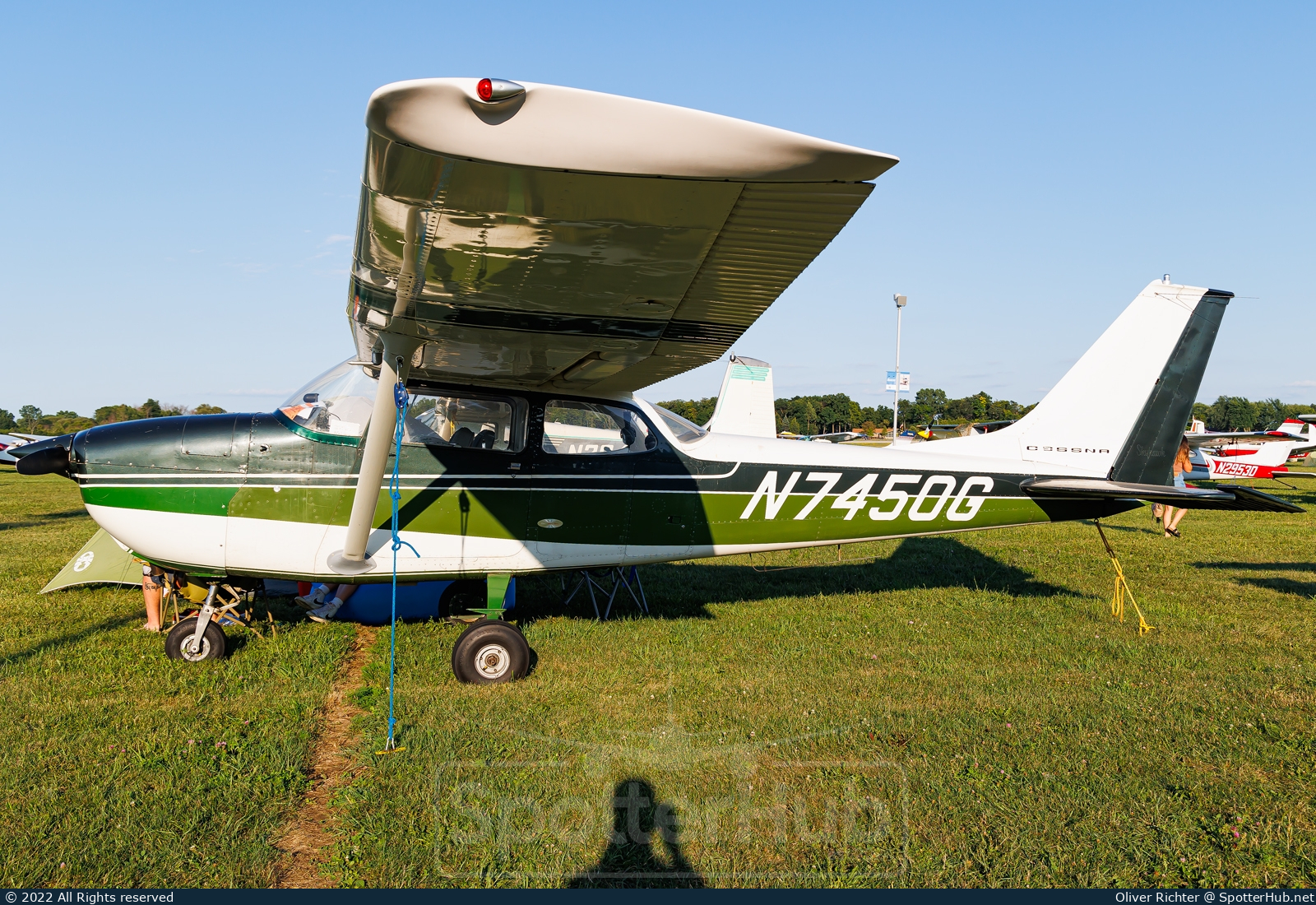 Photo of N7450G - Cessna 172K Skyhawk operated by Private