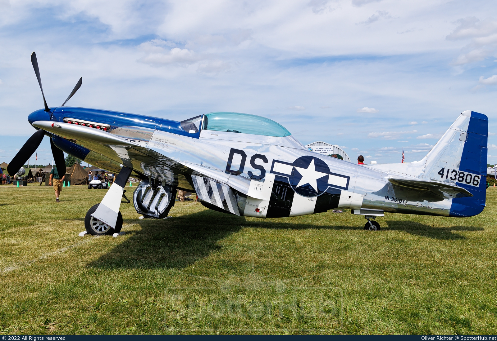 Photo of NL351DT - North American TF-51D Mustang operated by Stallion 51