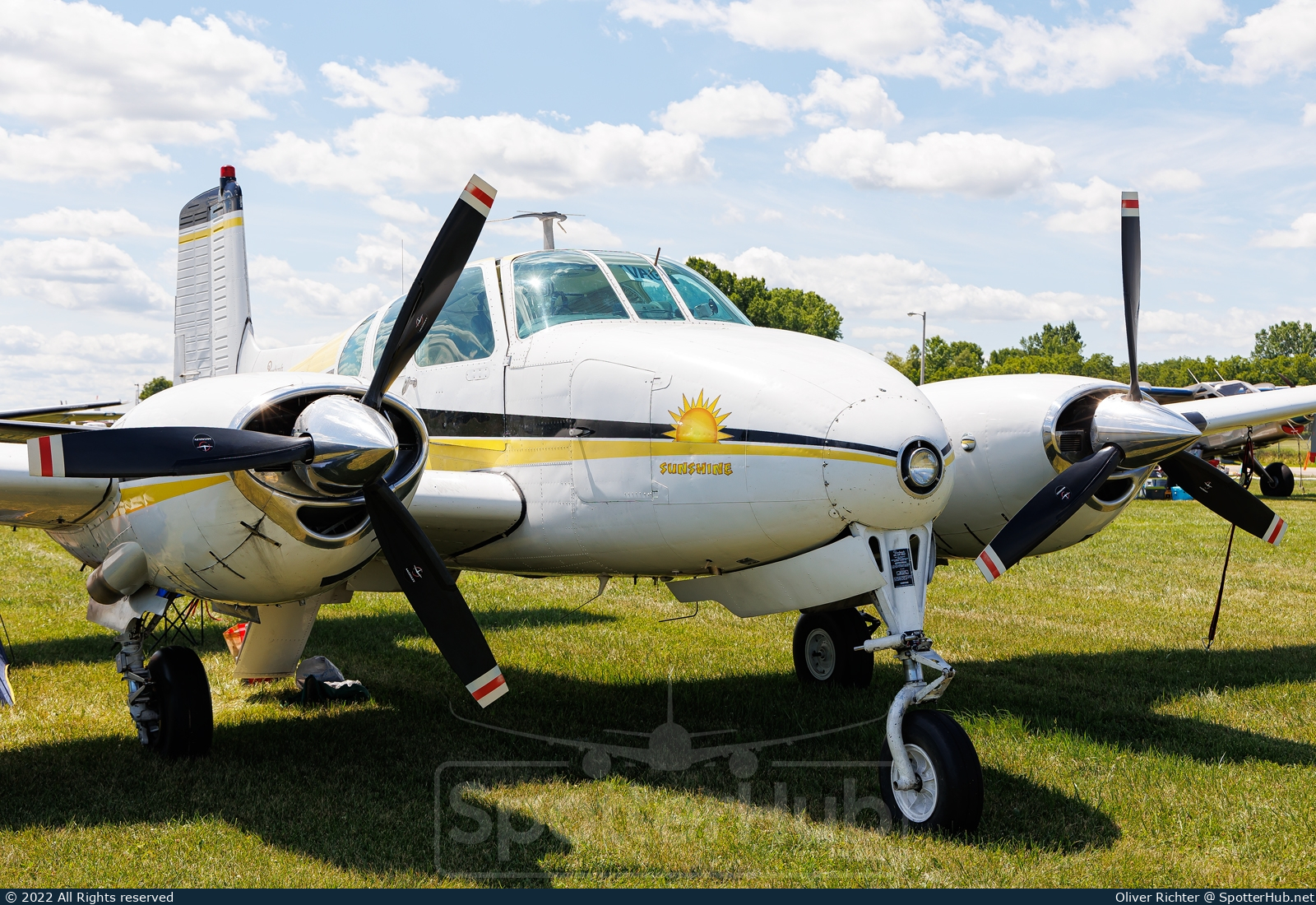 Photo of N1600G - Beechcraft D50B Twin Bonanza operated by Private