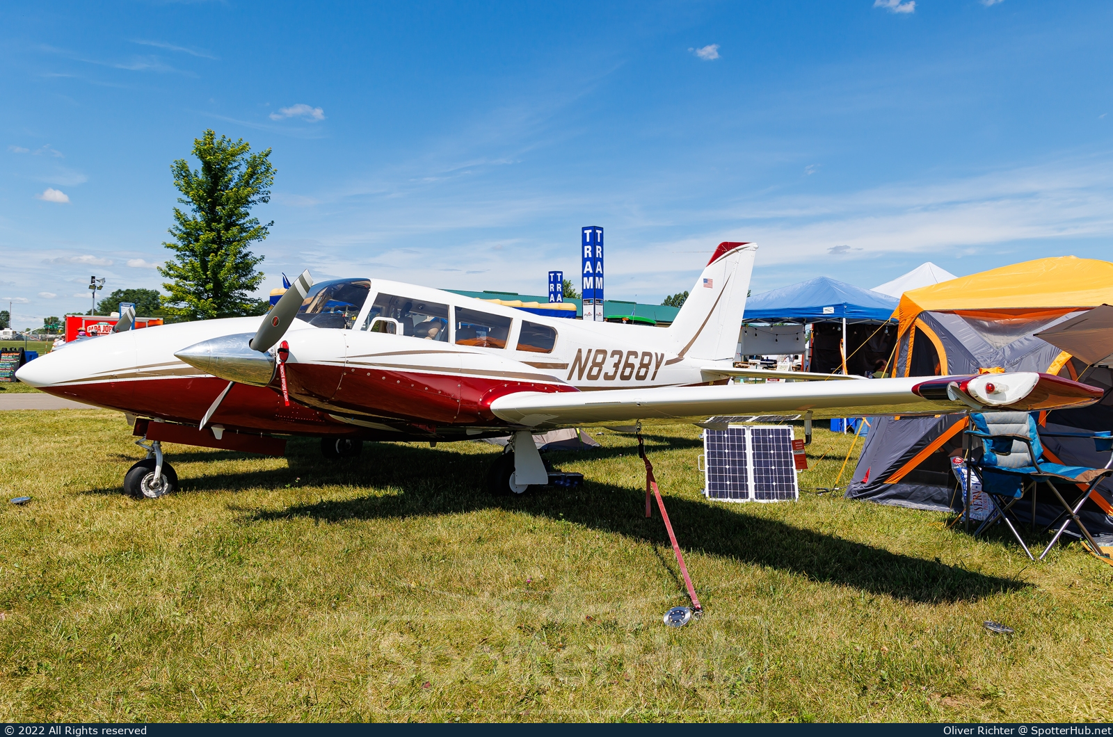 Photo of N8368Y - Piper PA-30-160 Twin Comanche B operated by Private