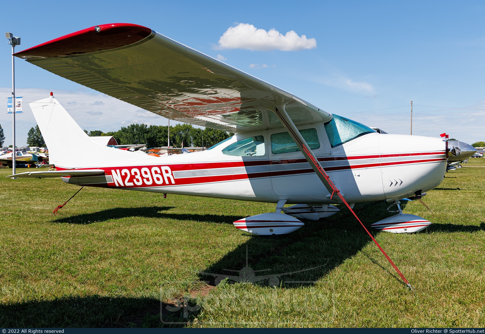 Photo of N2396R - Cessna 182G Skylane operated by Private