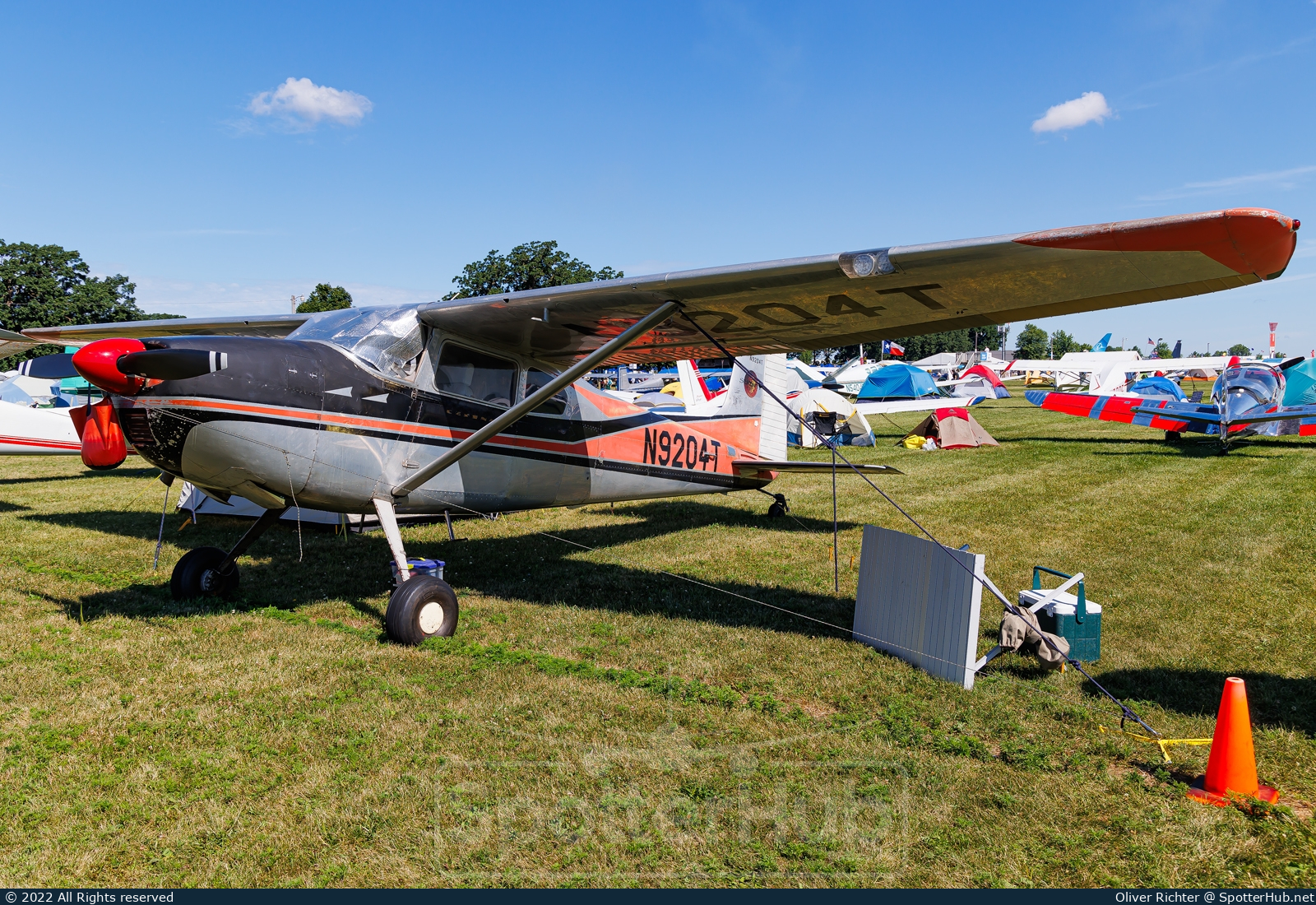 Photo of N9204T - Cessna 180C Skywagon operated by Private