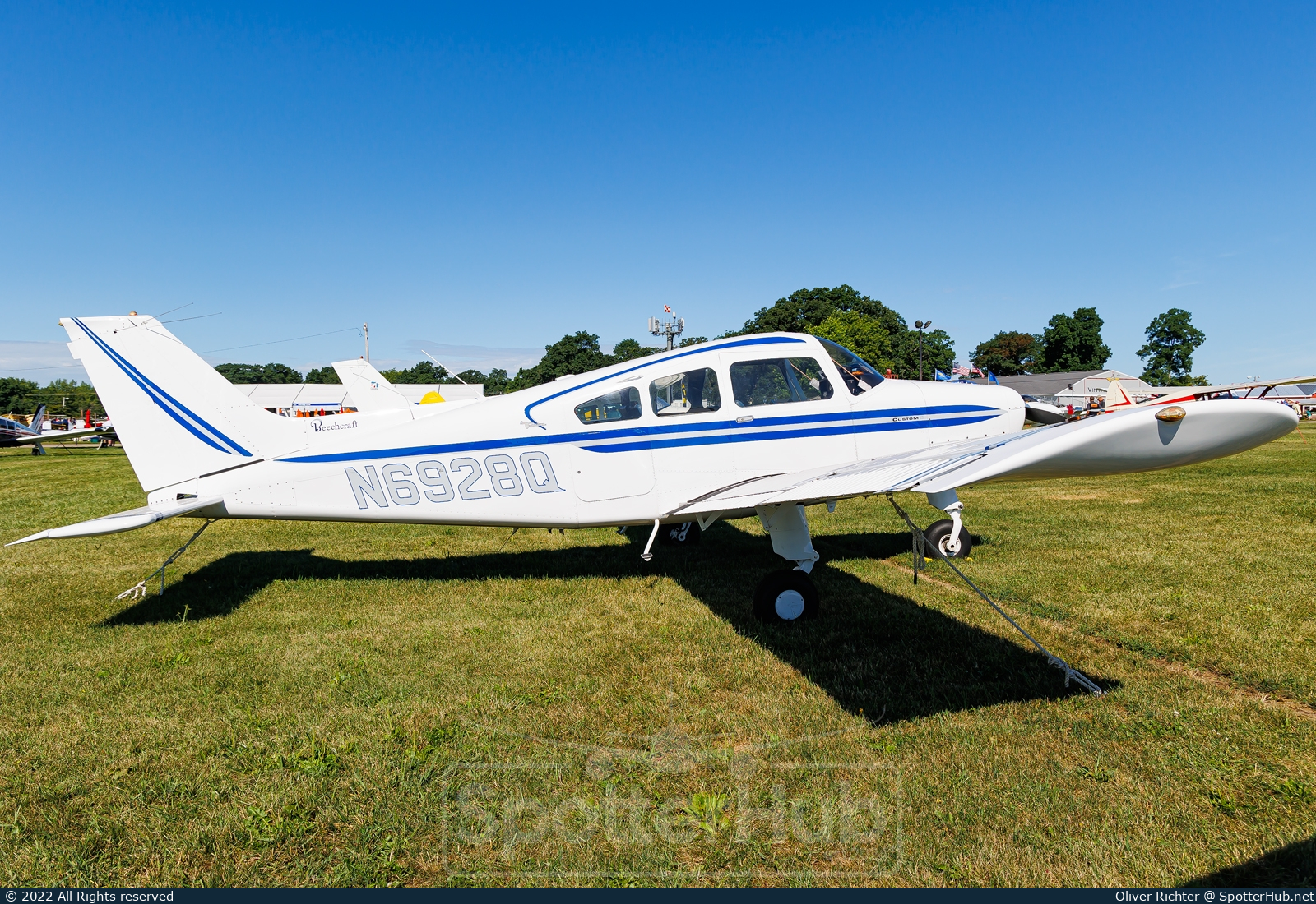 Photo of N6928Q - Beechcraft A23A Musketeer Custom III operated by Private