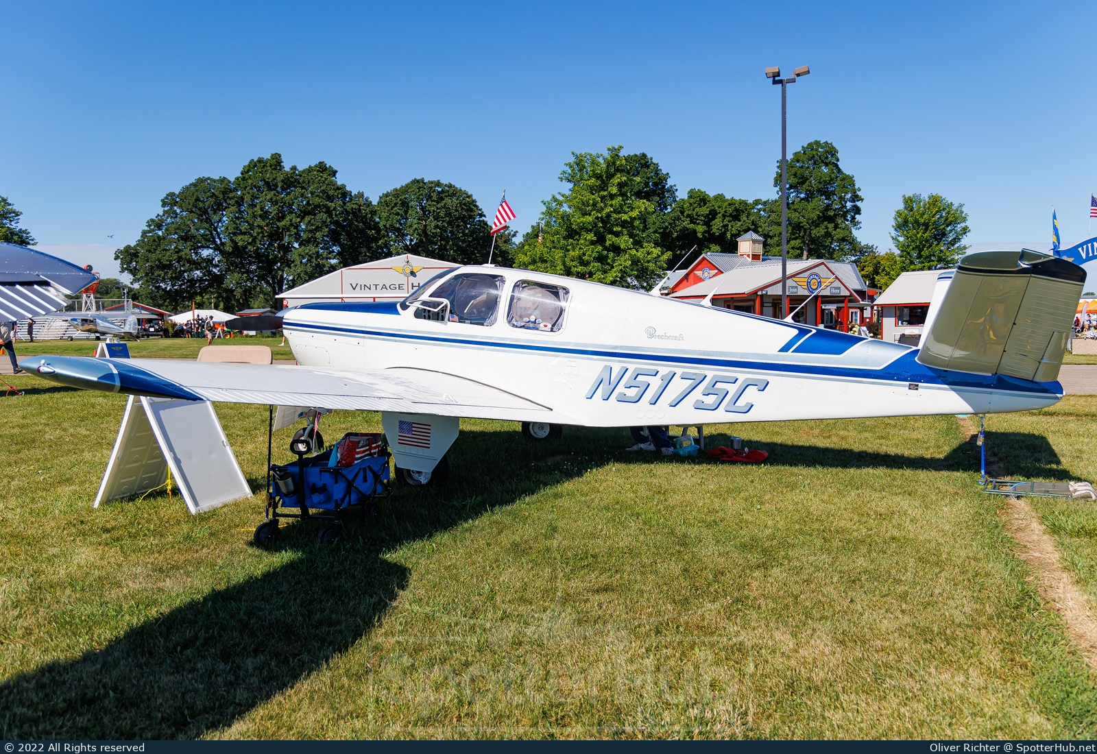 Photo of N5175C - Beechcraft B35 Bonanza operated by Private