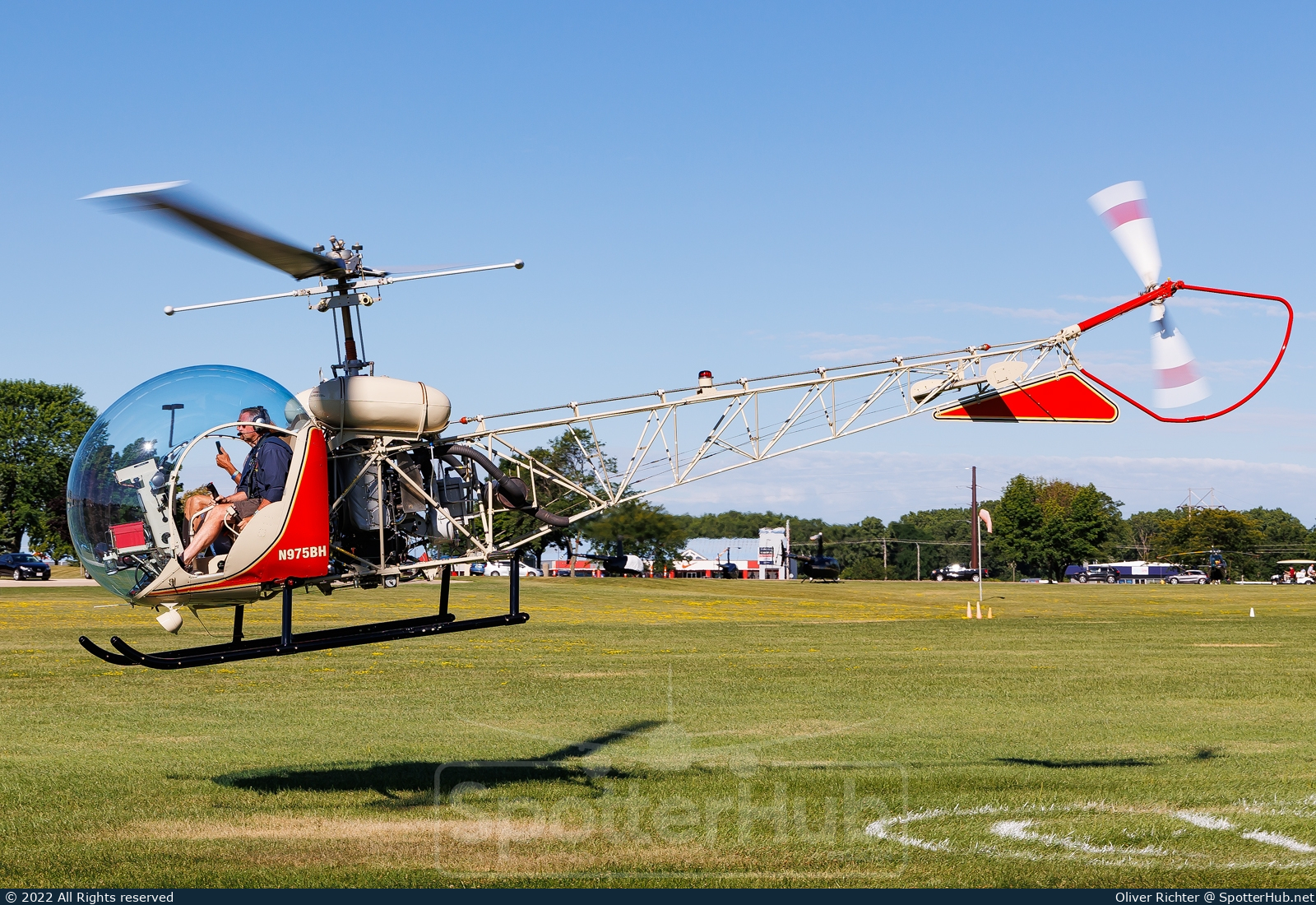 Photo of N975BH - Bell 47G-2 operated by EAA Experimental Aircraft Association