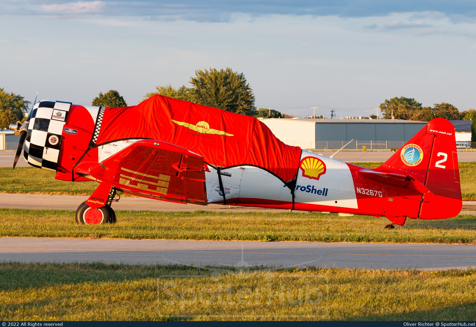 Photo of N3267G - North American SNJ-5 Texan operated by Aeroshell Aerobatic Team