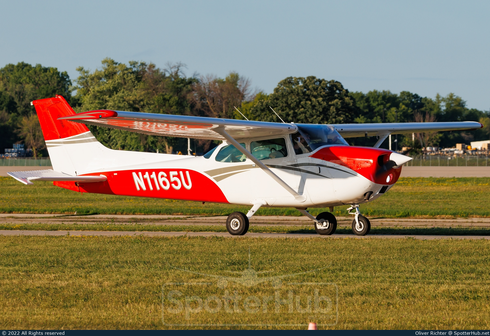 Photo of N1165U - Cessna 172M Skyhawk operated by Wings Over Texas
