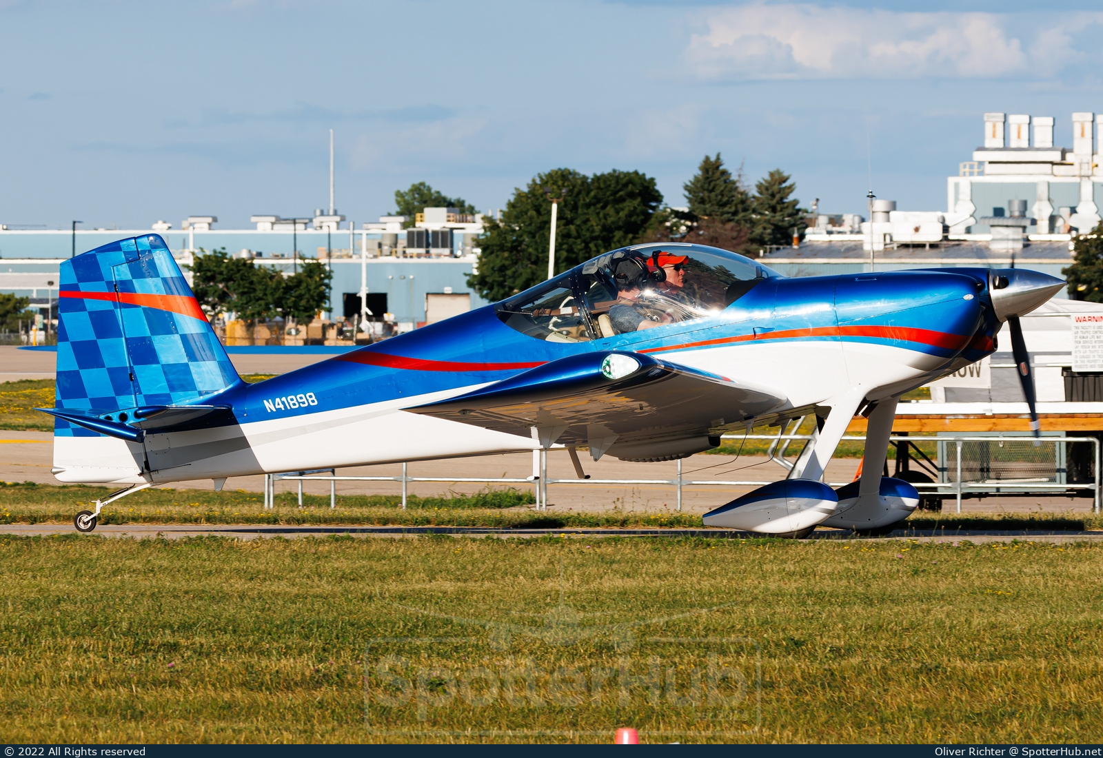 Photo of N41898 - Vans RV-14 operated by Private