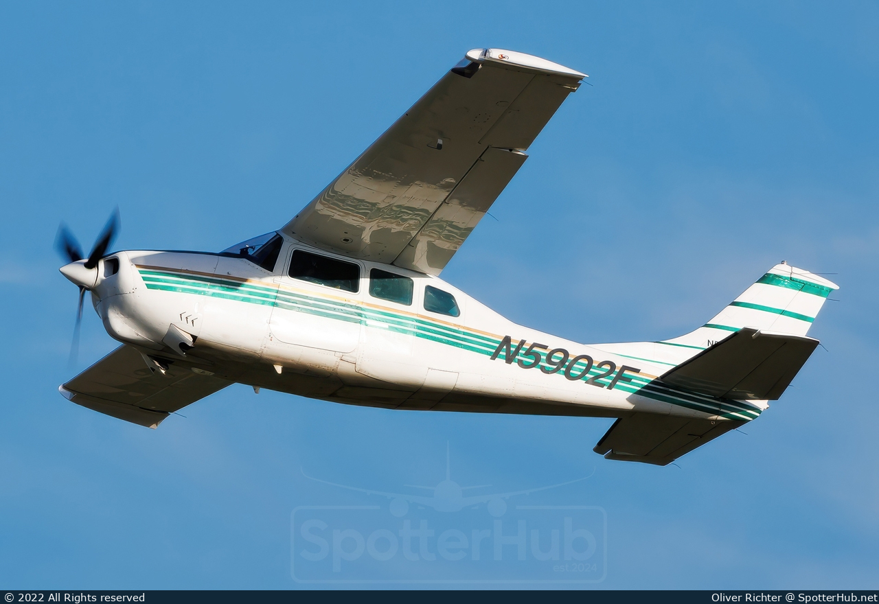 Photo of N5902F - Cessna 210G Centurion operated by Private