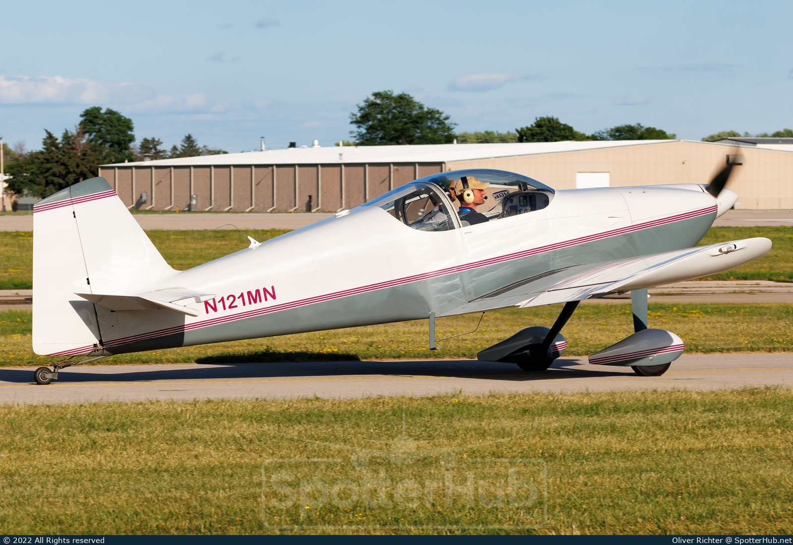 Photo of N121MN - Vans RV-6 operated by Private