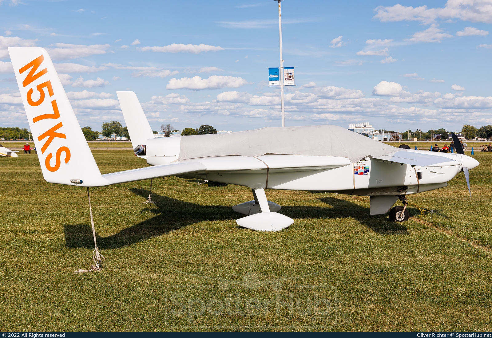 Photo of N57KS - Rutan 74 Defiant operated by Private