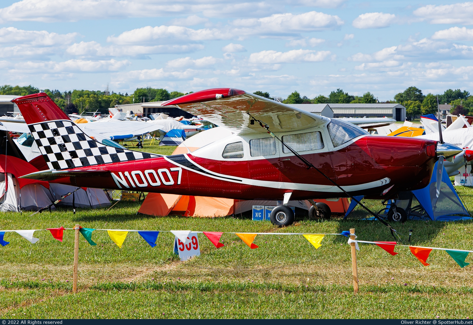 Photo of N10007 - Cessna 210G Centurion operated by Private