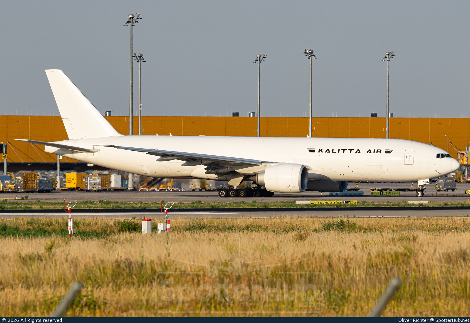 Photo of N794CK - Boeing 777-F1H operated by Kalitta Air