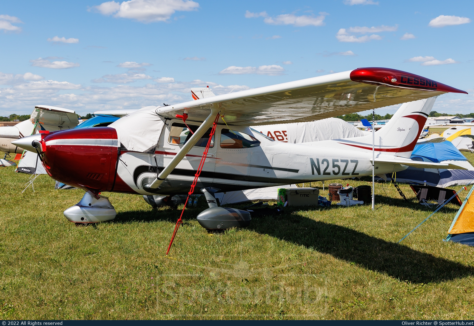 Photo of N25ZZ - Cessna 182Q Skylane operated by Private