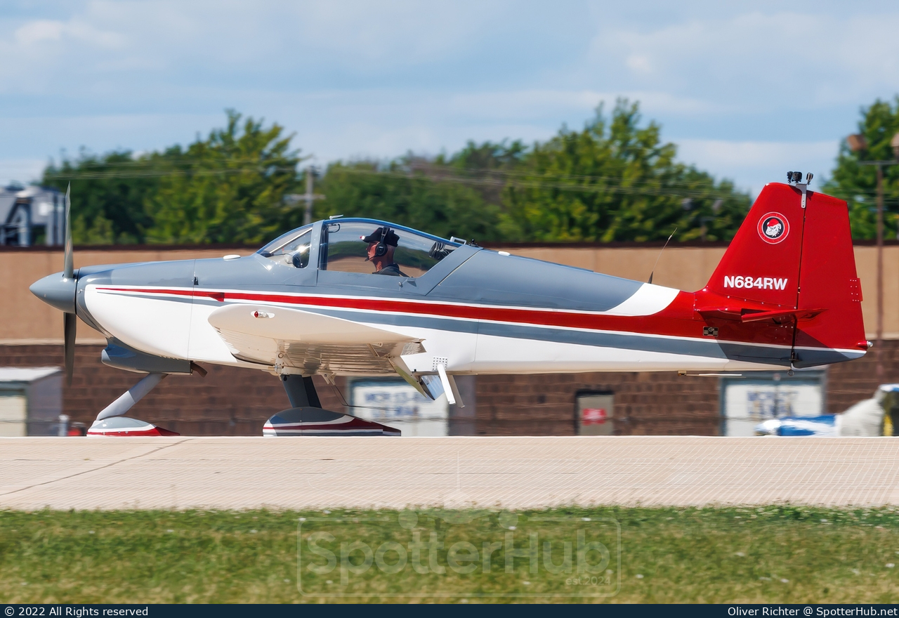 Photo of N684RW - Vans RV-6A operated by Bulldog Flight Formation Team