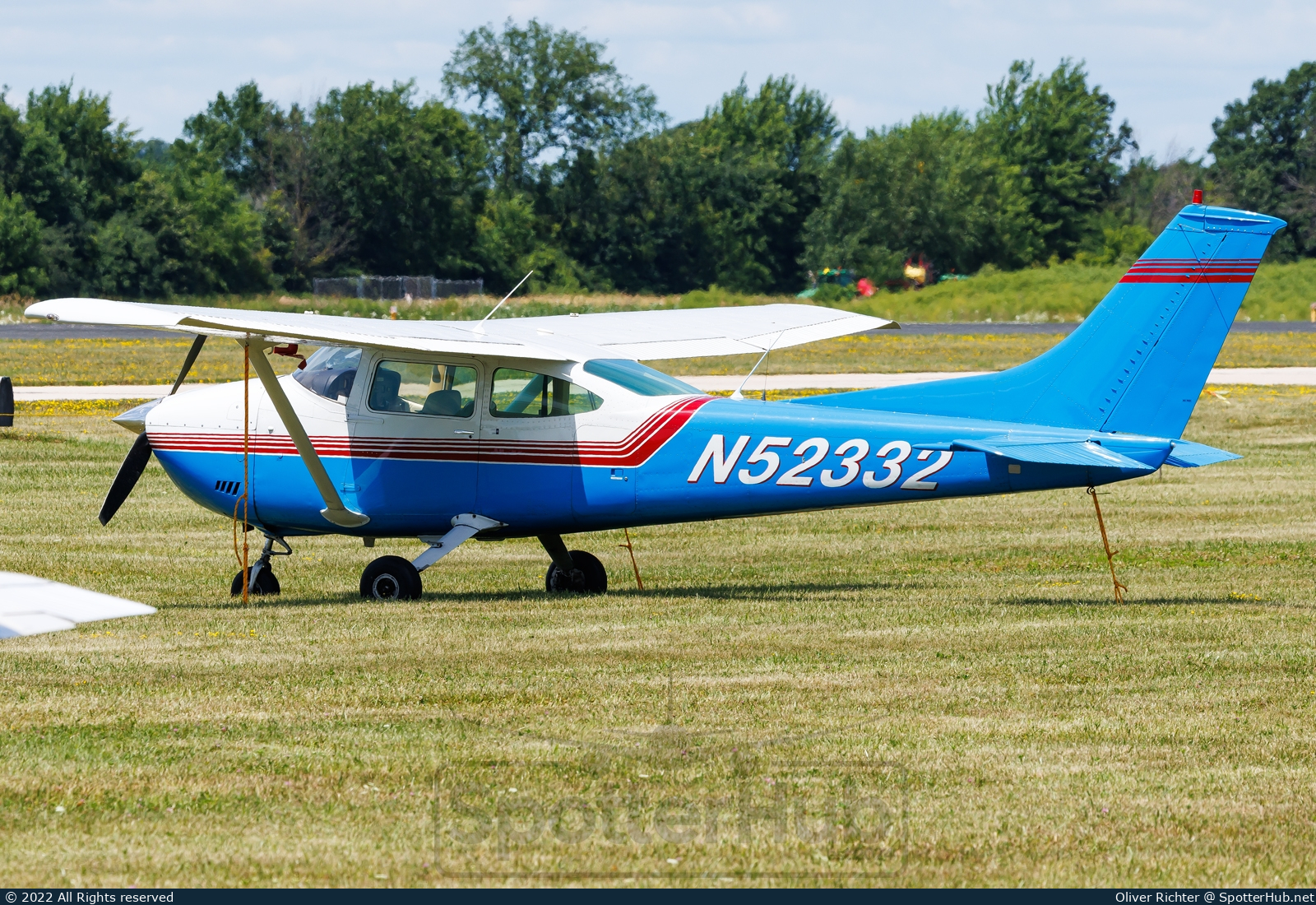 Photo of N52332 - Cessna 182P Skylane operated by Private