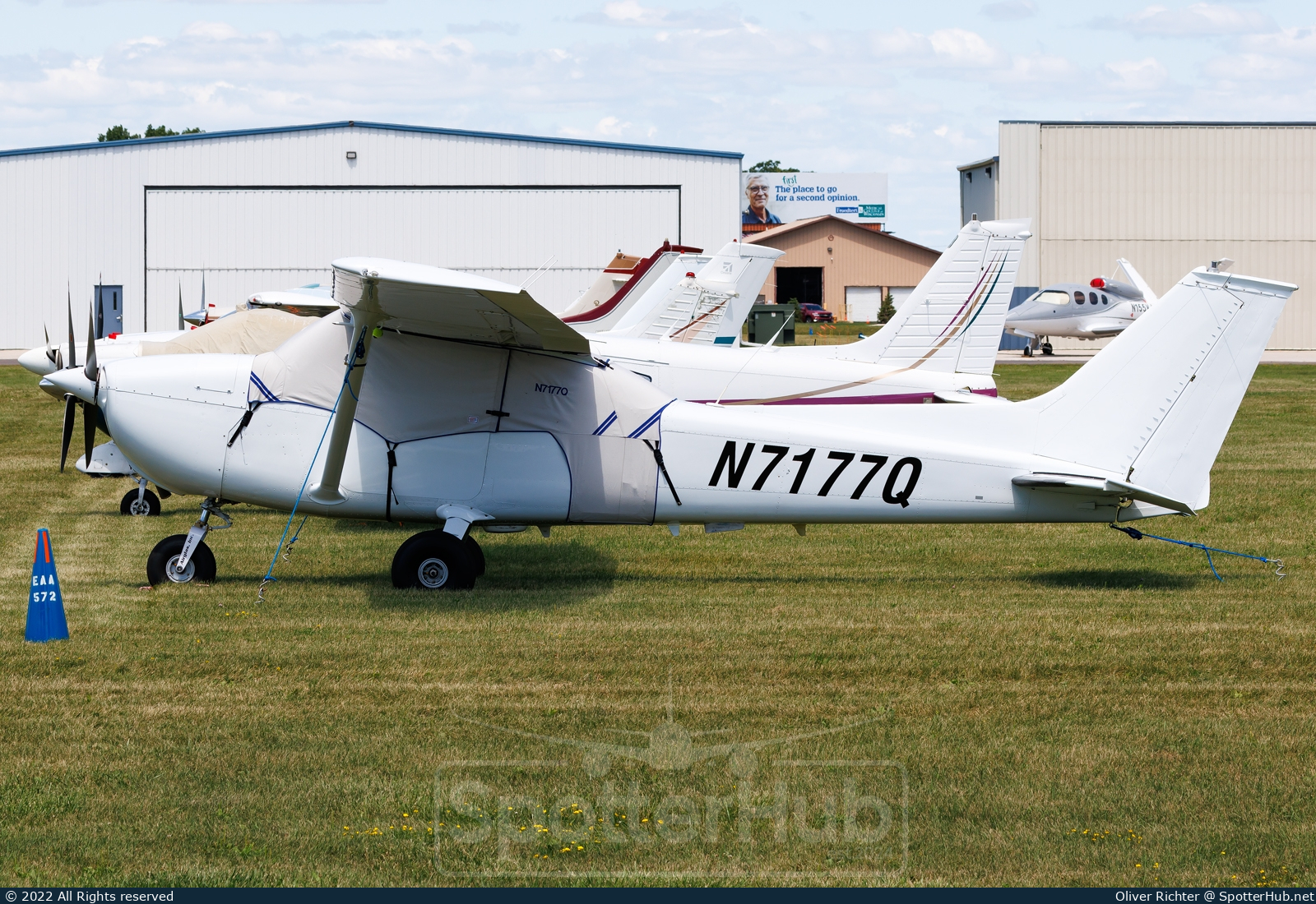 Photo of N7177Q - Cessna 172L Skyhawk operated by Private