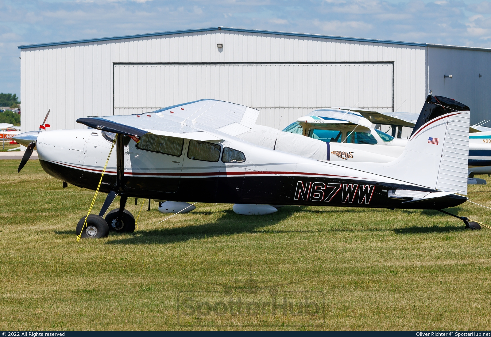 Photo of N67WW - Cessna 180H Skywagon operated by Private