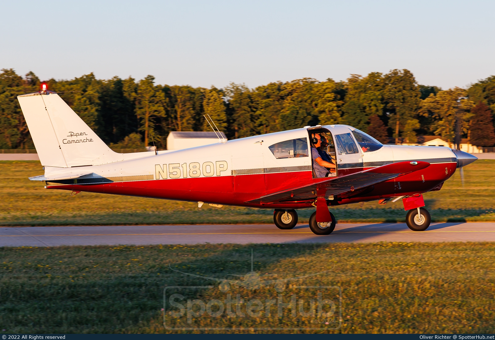 Photo of N5180P - Piper PA-24-250 Comanche operated by Private