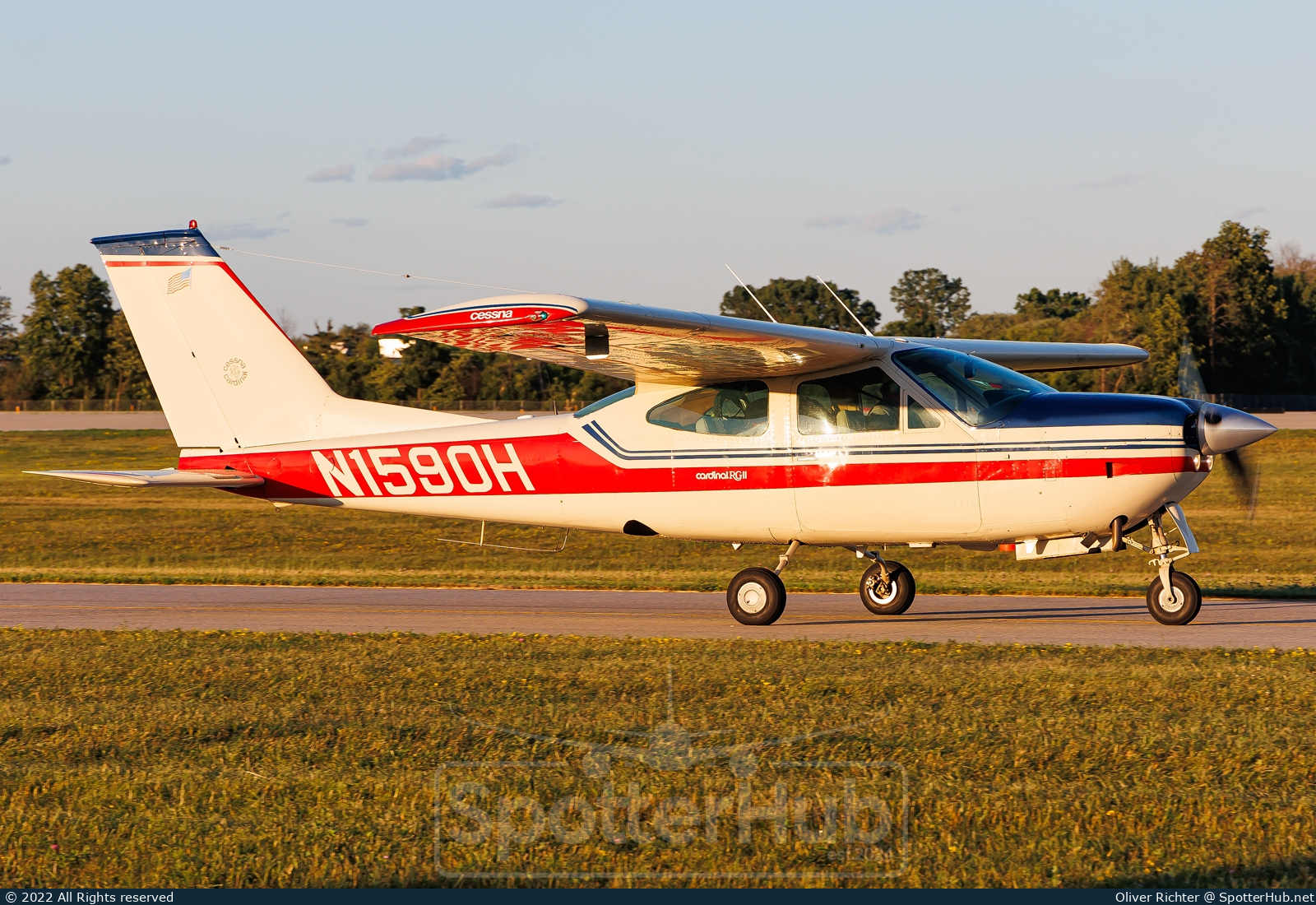 Photo of N1590H - Cessna 177RG Cardinal RG II operated by Private
