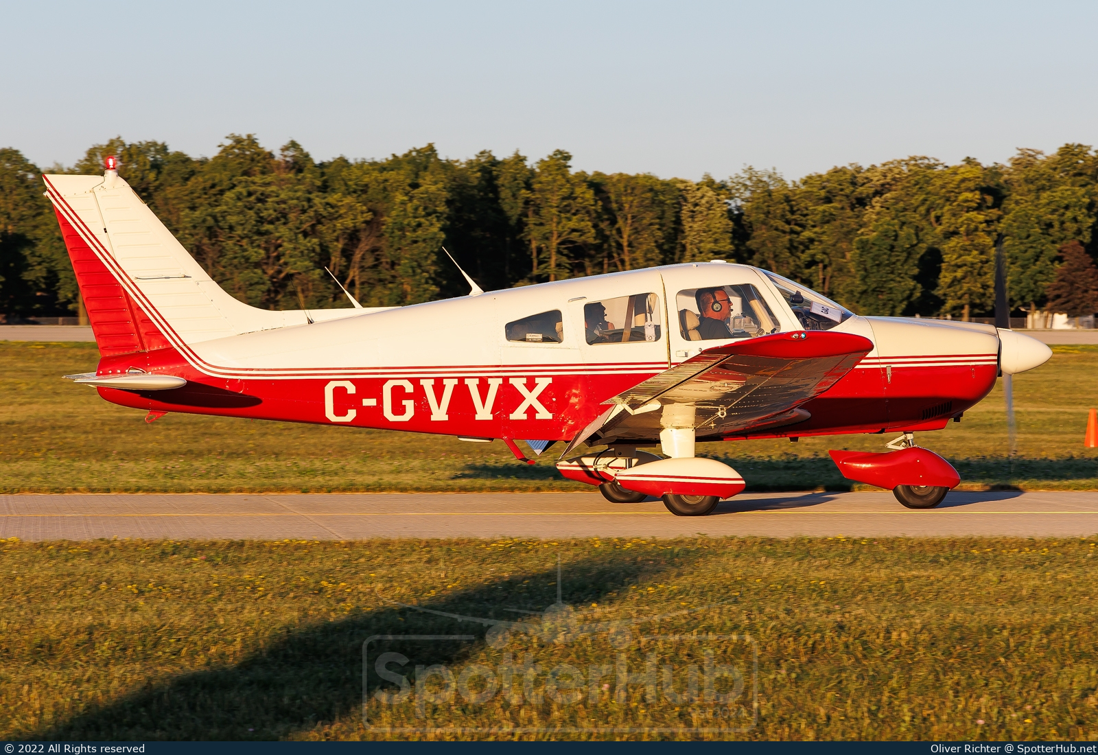 Photo of C-GVVX - Piper PA-28-181 Archer II operated by Private