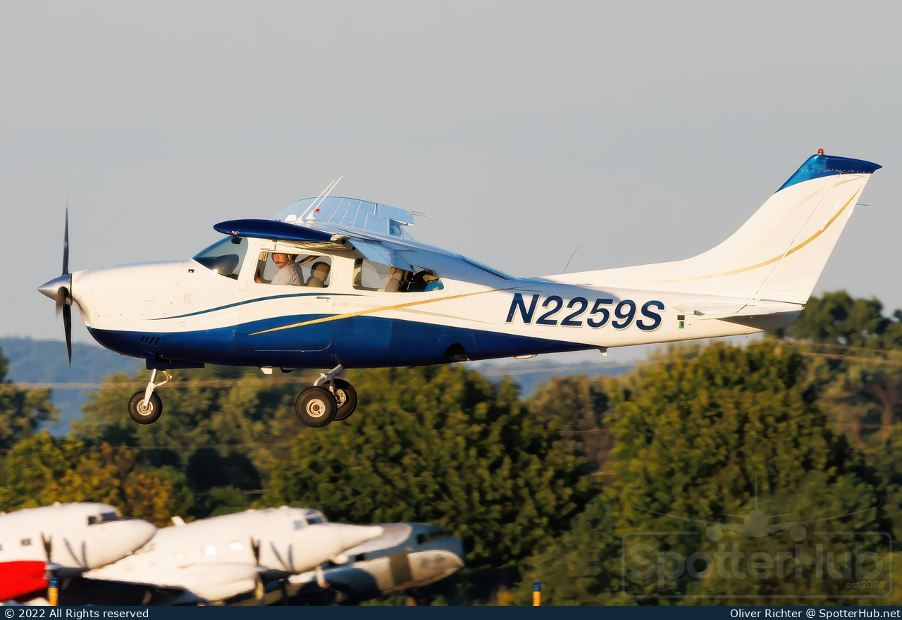 Photo of N2259S - Cessna T210L Turbo Centurion operated by Private