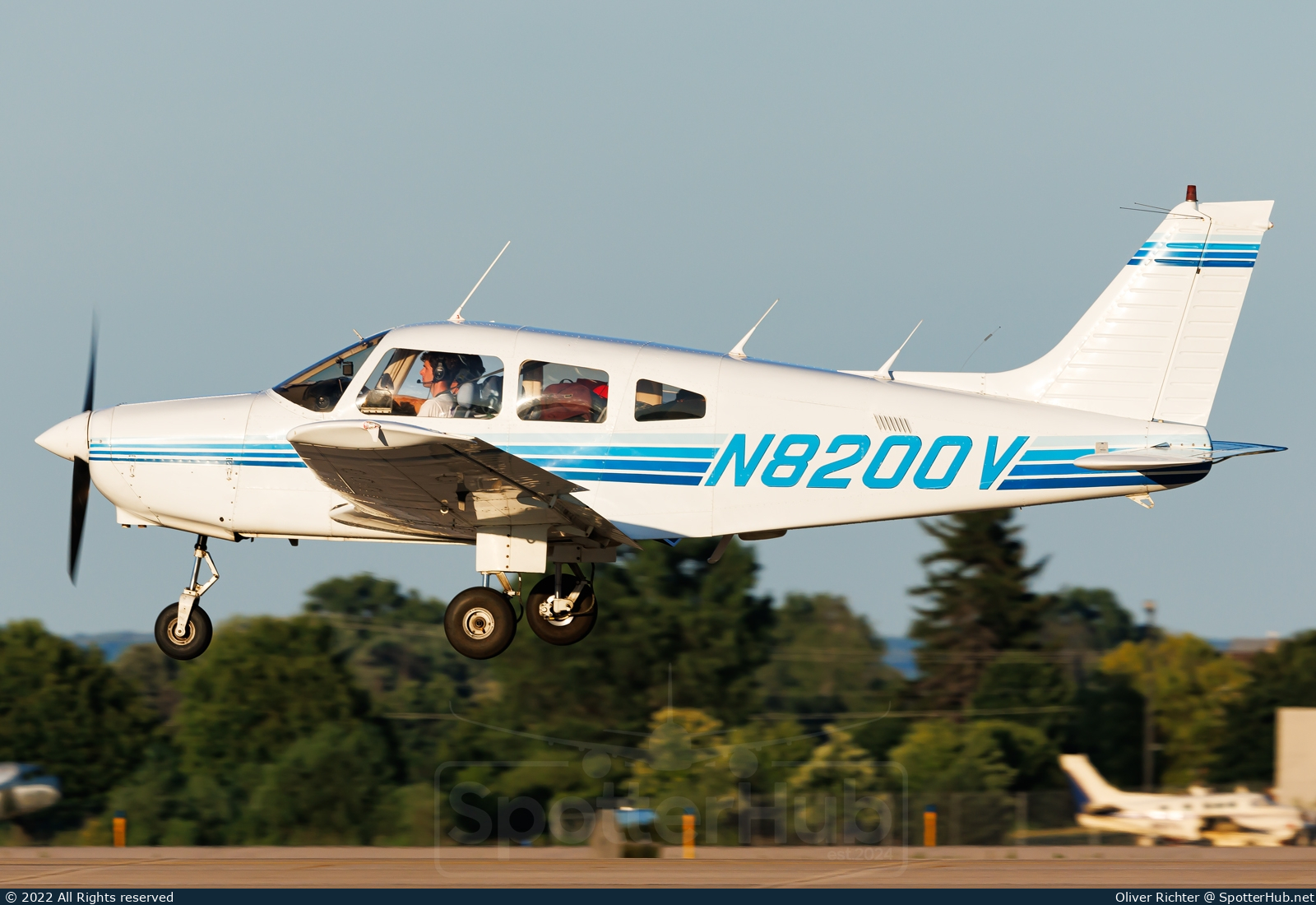 Photo of N8200V - Piper PA-28-161 Warrior II operated by Private