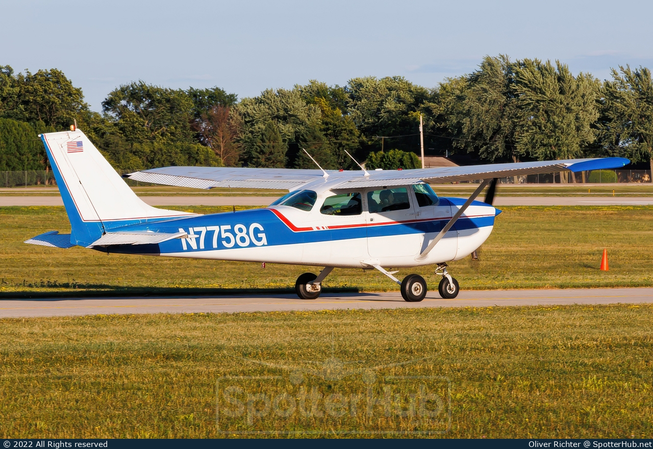 Photo of N7758G - Cessna 172L Skyhawk operated by Private