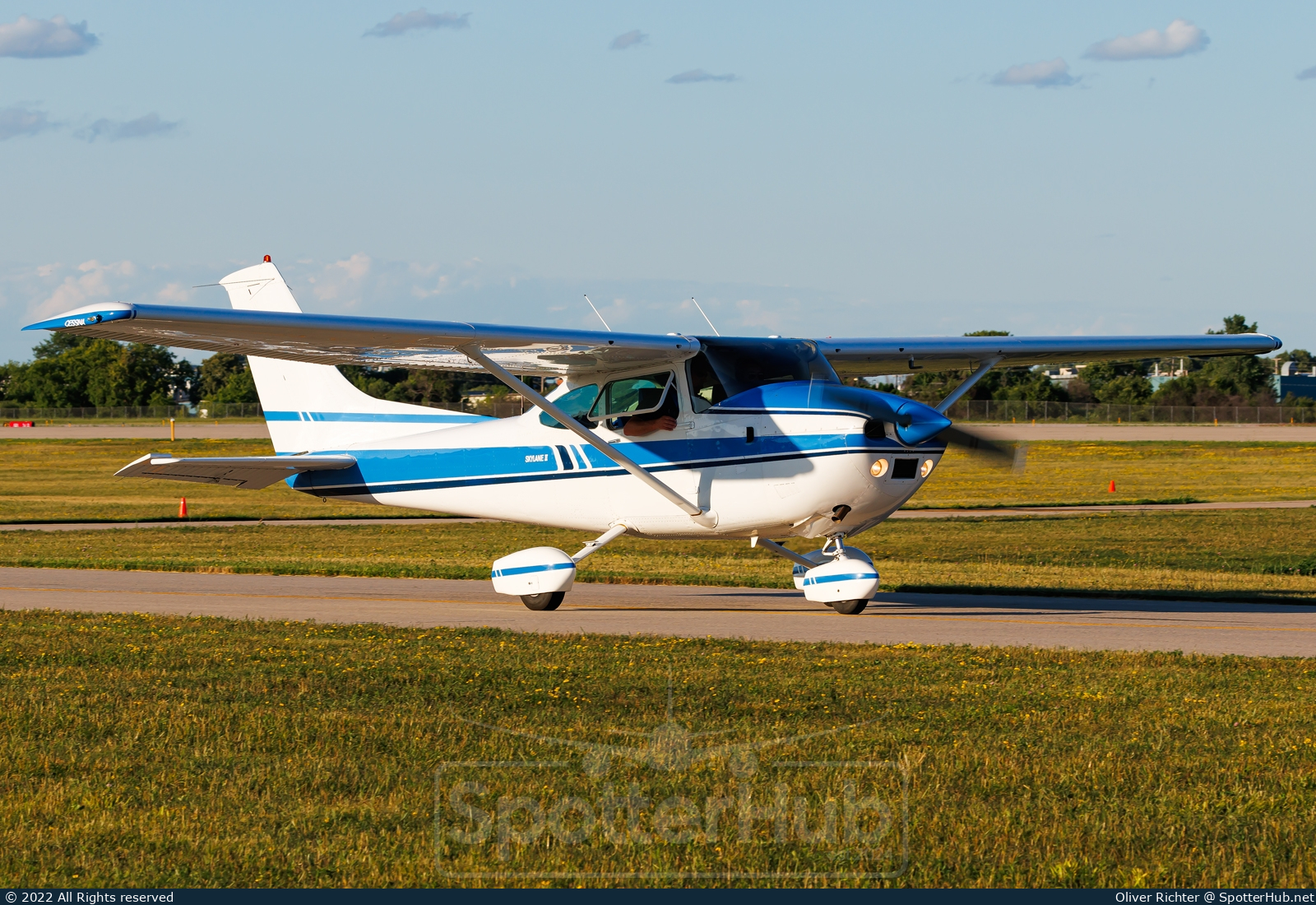 Photo of N97852 - Cessna 182Q Skylane II operated by Private