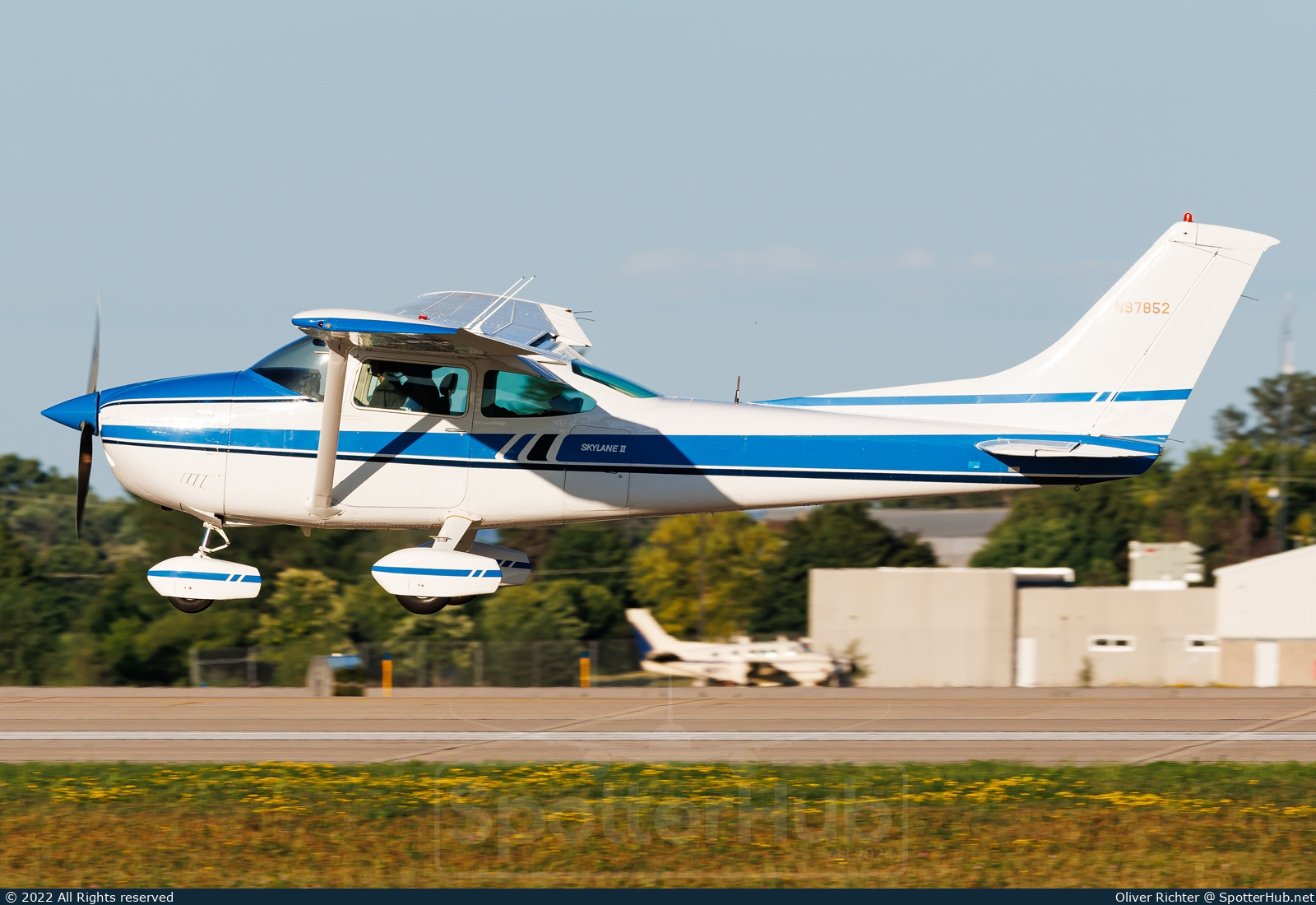 Photo of N97852 - Cessna 182Q Skylane II operated by Private