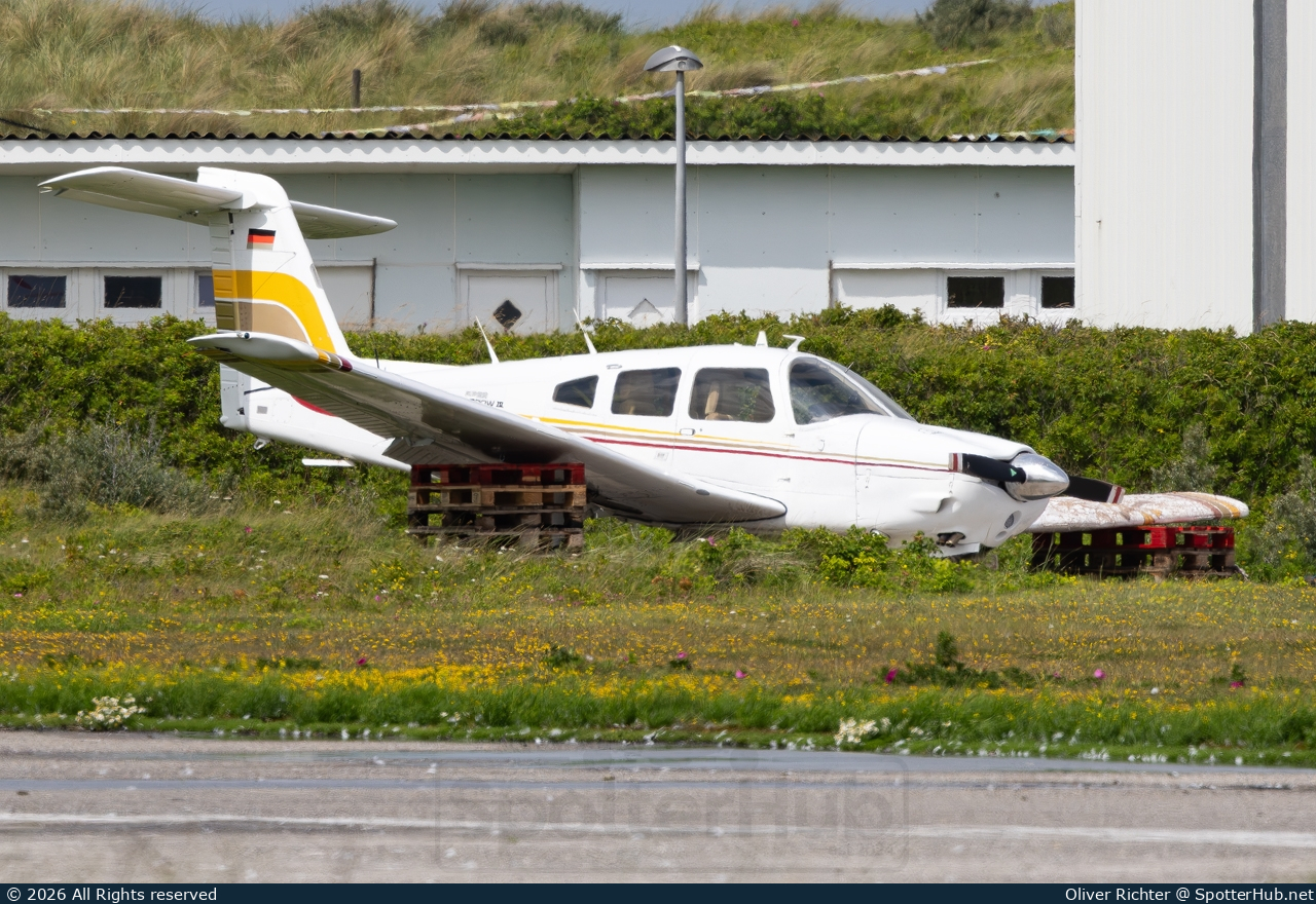 Photo of D-EJKW - Piper PA-28RT-201 Arrow IV operated by Private