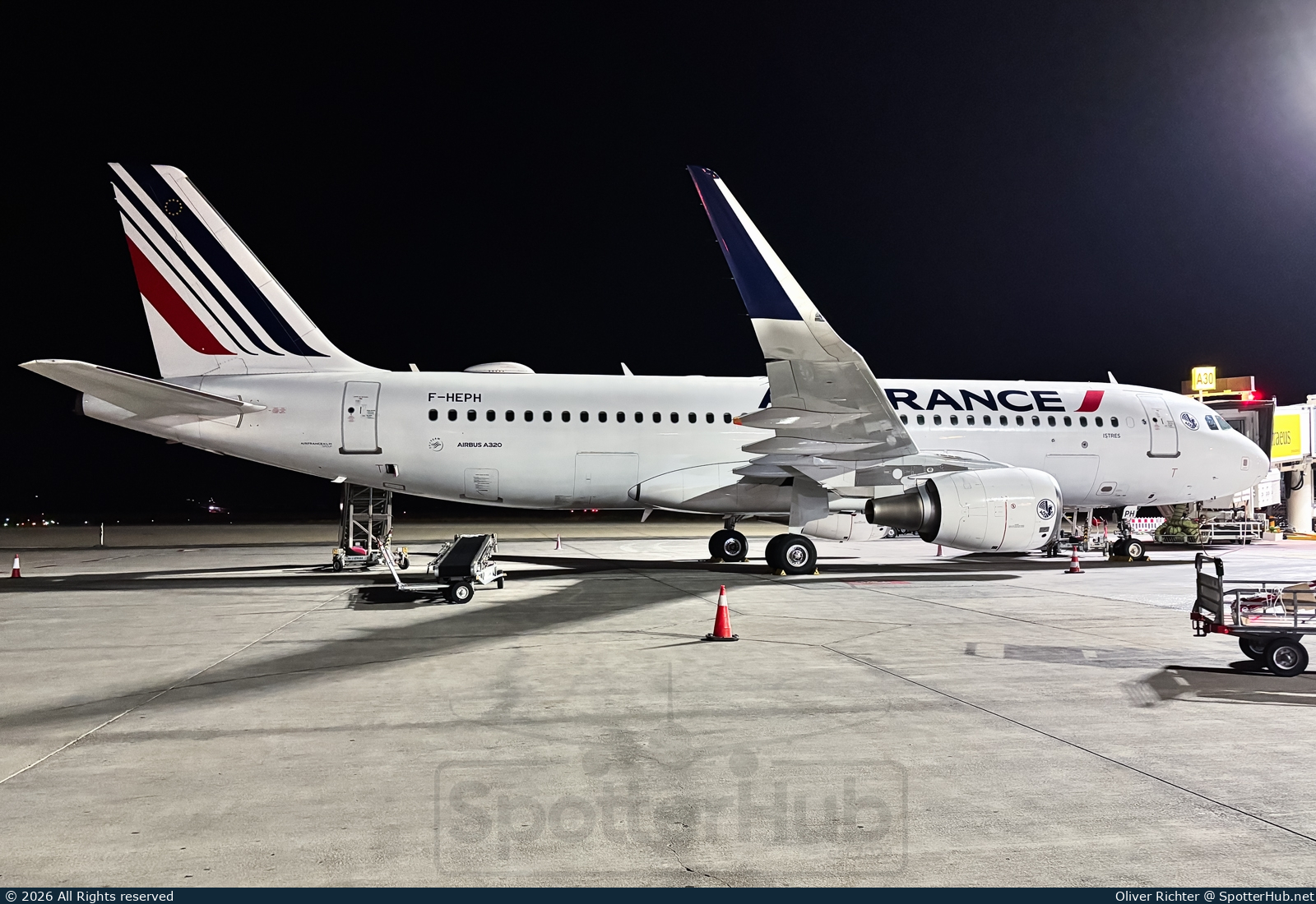 Photo of F-HEPH - Airbus A320-214 operated by Air France