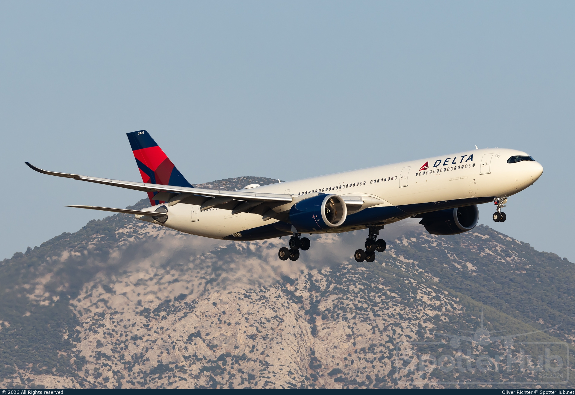 Photo of N421DX - Airbus A330-941 operated by Delta Air Lines