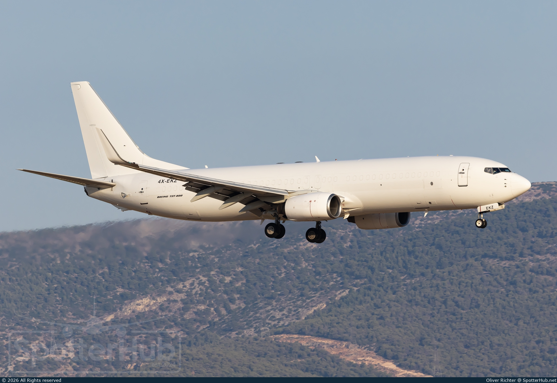 Photo of 4X-EKZ - Boeing 737-86N(BCF) operated by El Al Cargo