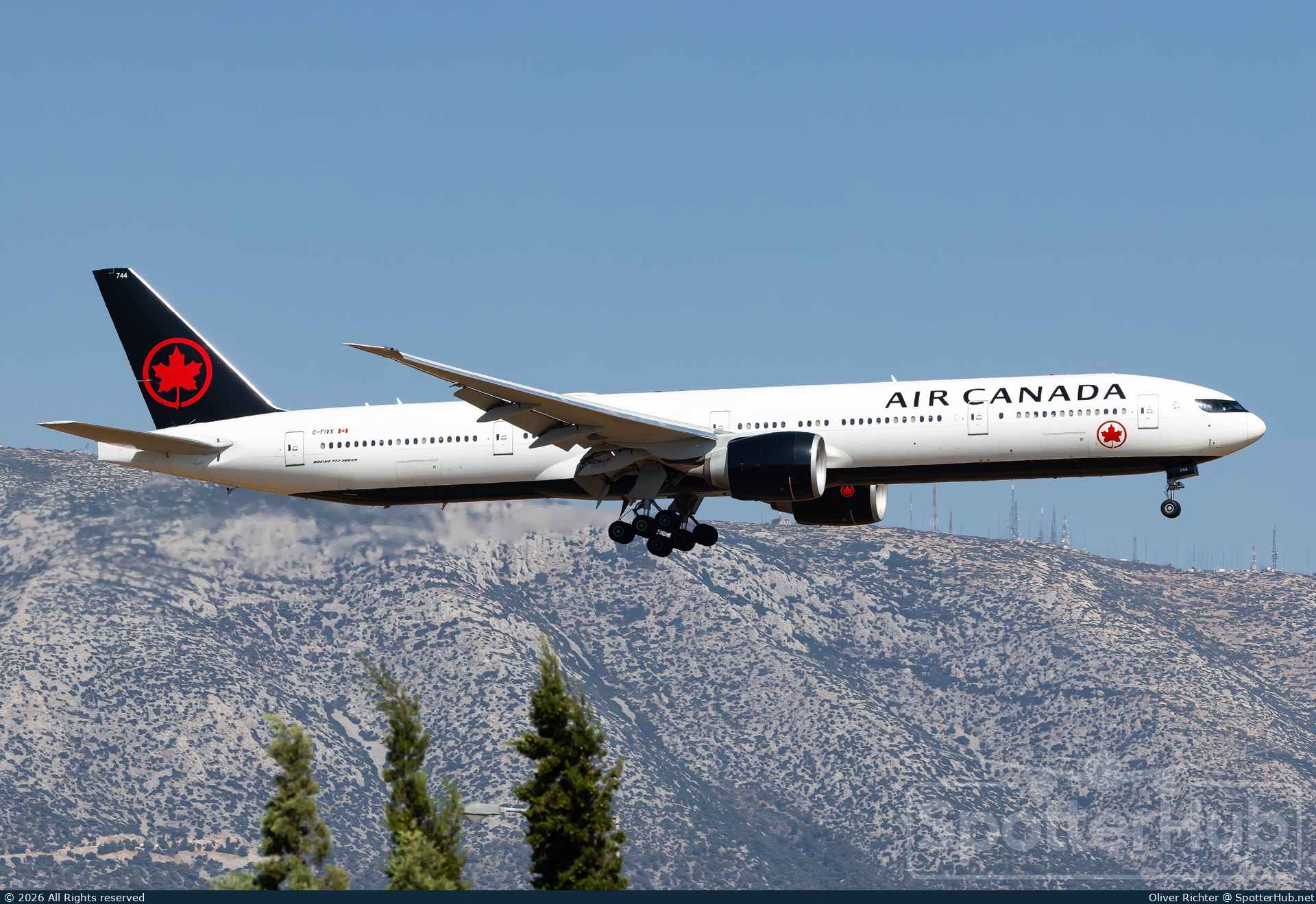 Photo of C-FIVX - Boeing 777-333(ER) operated by Air Canada