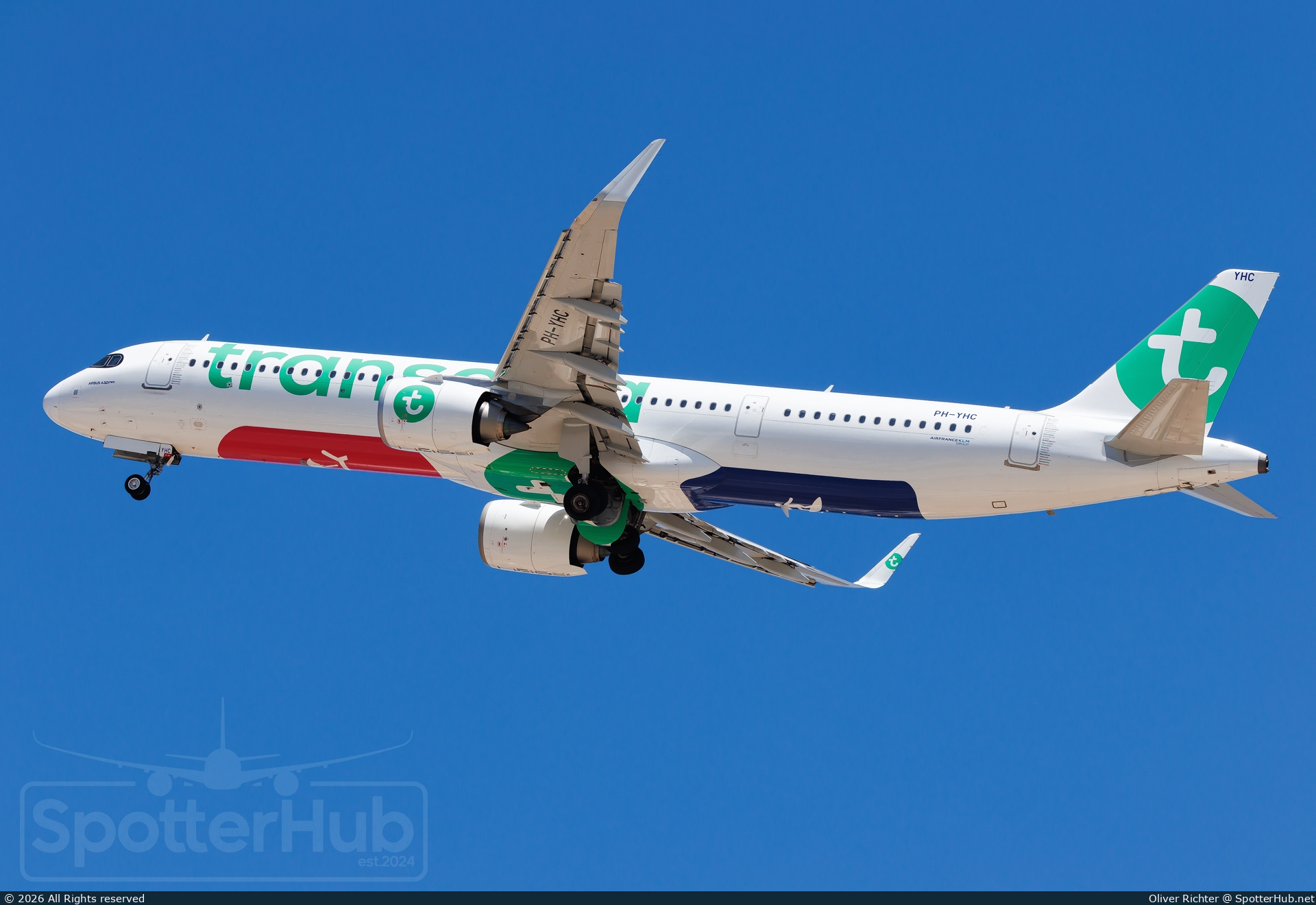 Photo of PH-YHC - Airbus A321-252NX operated by Transavia