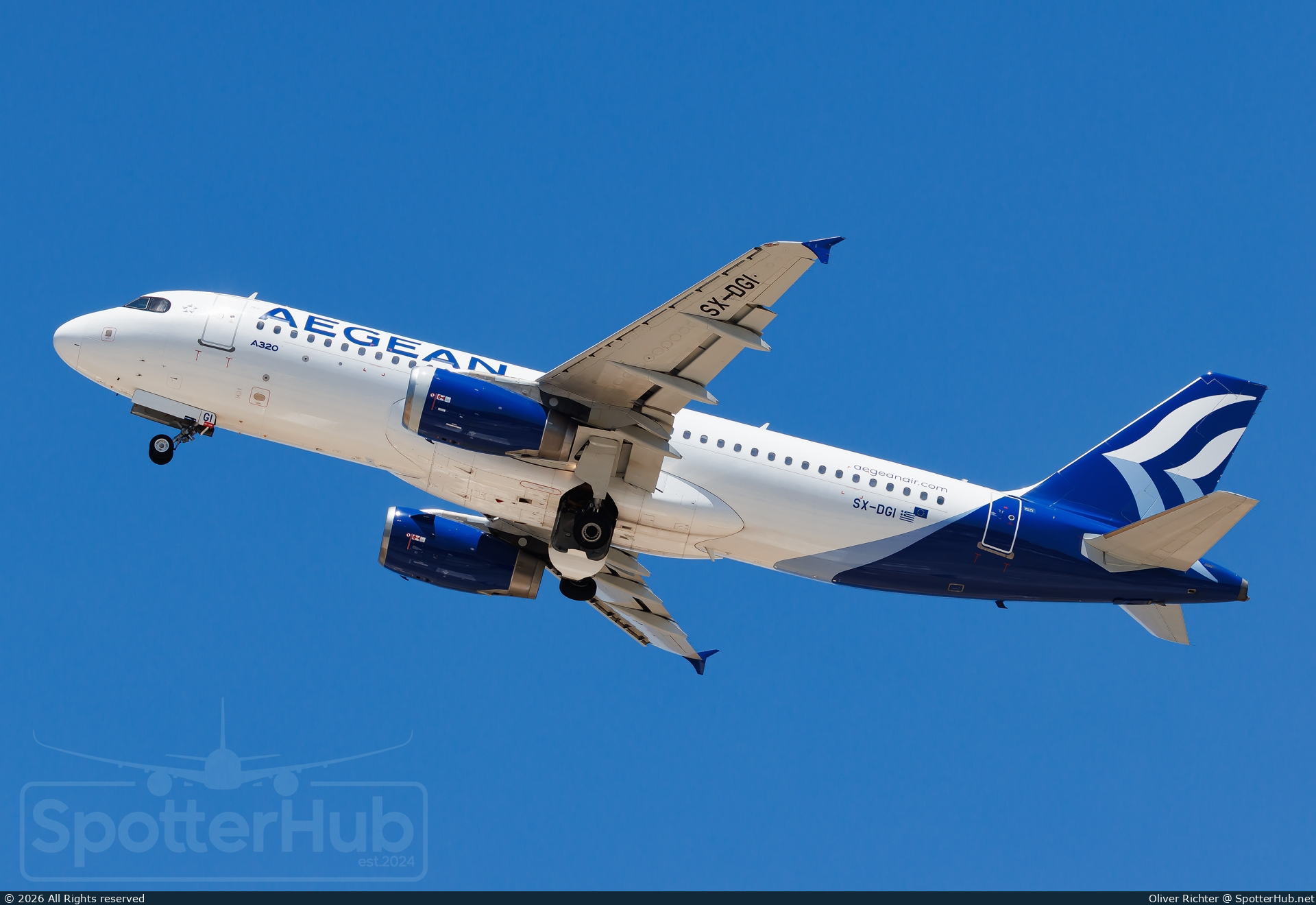 Photo of SX-DGI - Airbus A320-232 operated by Aegean Airlines