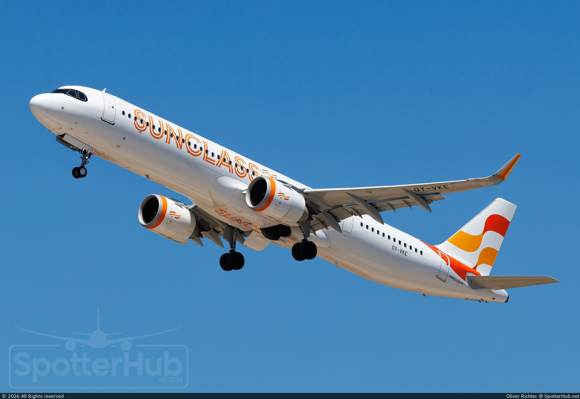 Photo of OY-VKE - Airbus A321-251NX operated by Sunclass Airlines