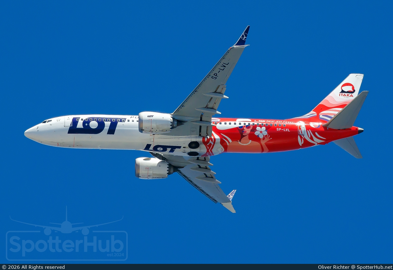 Photo of SP-LVL - Boeing 737 MAX 8 operated by LOT Polish Airlines
