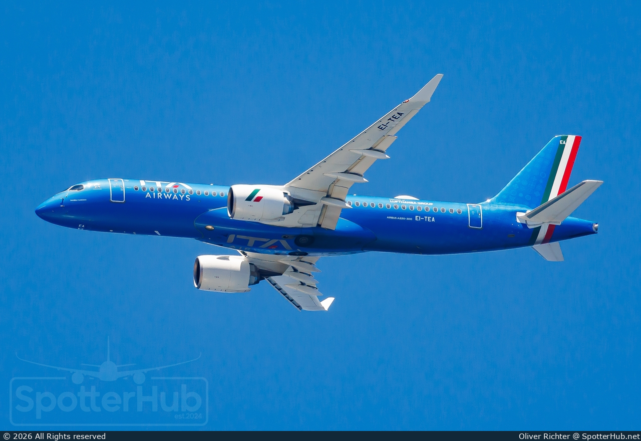 Photo of EI-TEA - Airbus A220-300 operated by ITA Airways